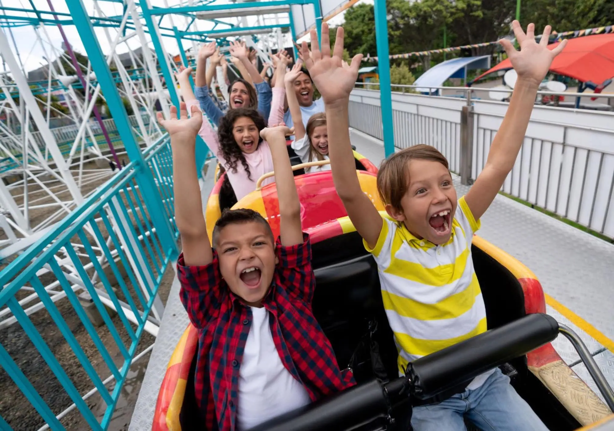 Ferien-Highlight: Super-Ferien-Pass 2025/2026 // Himbeer