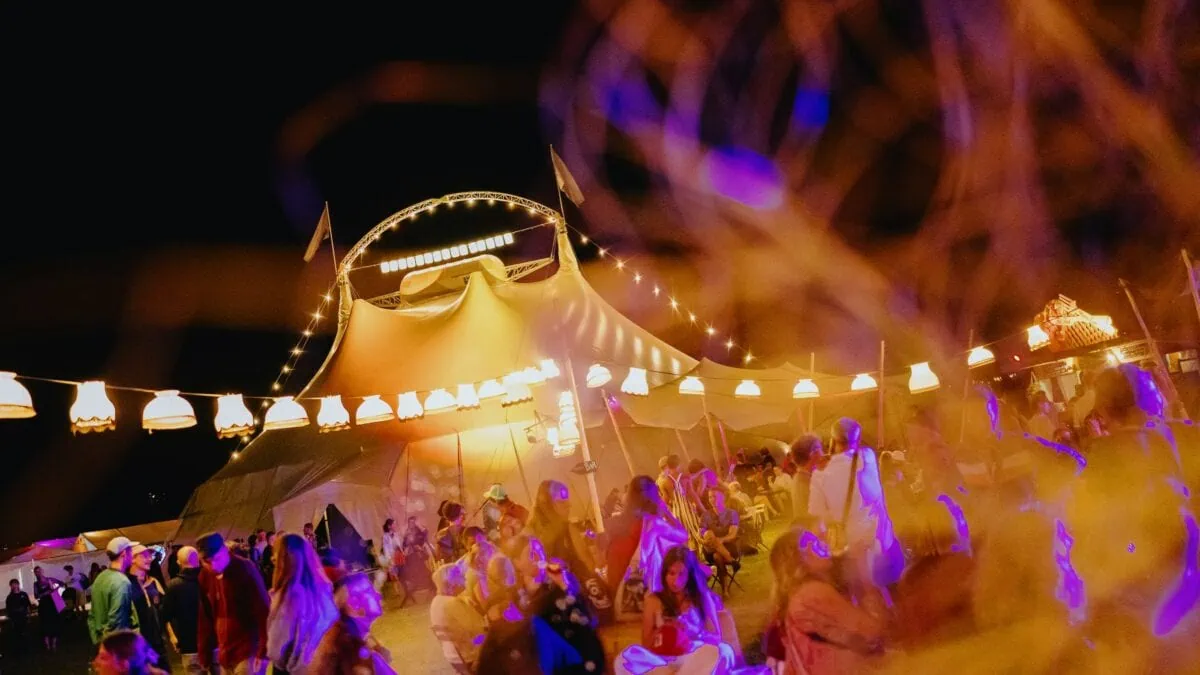 Berlin Circus Festival Auf Dem Tempelhofer Feld // Himbeer