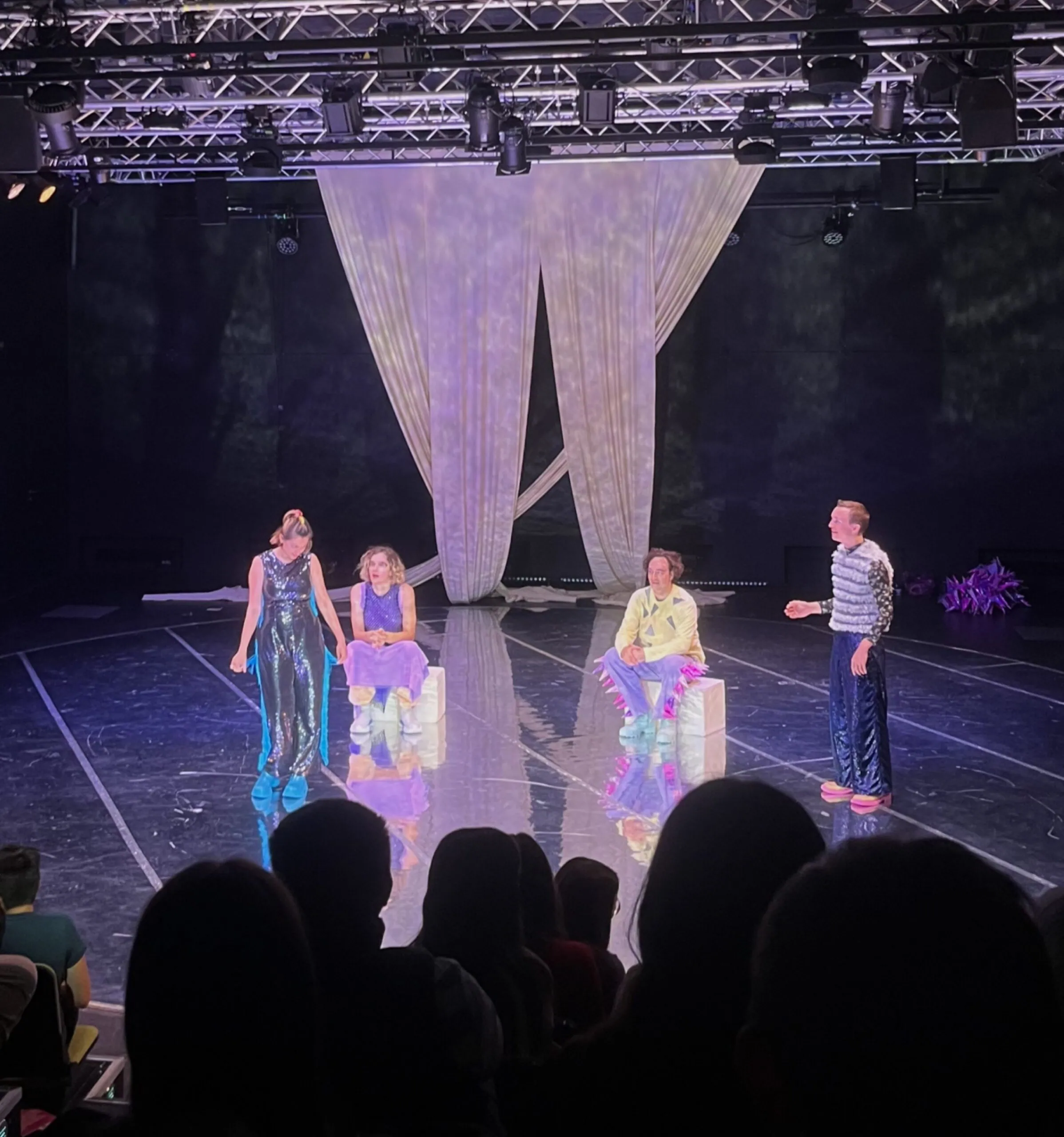 Teenie Tipps: Das Stück &Quot;Streiten&Quot; Im Theater An Der Parkaue // Himbeer