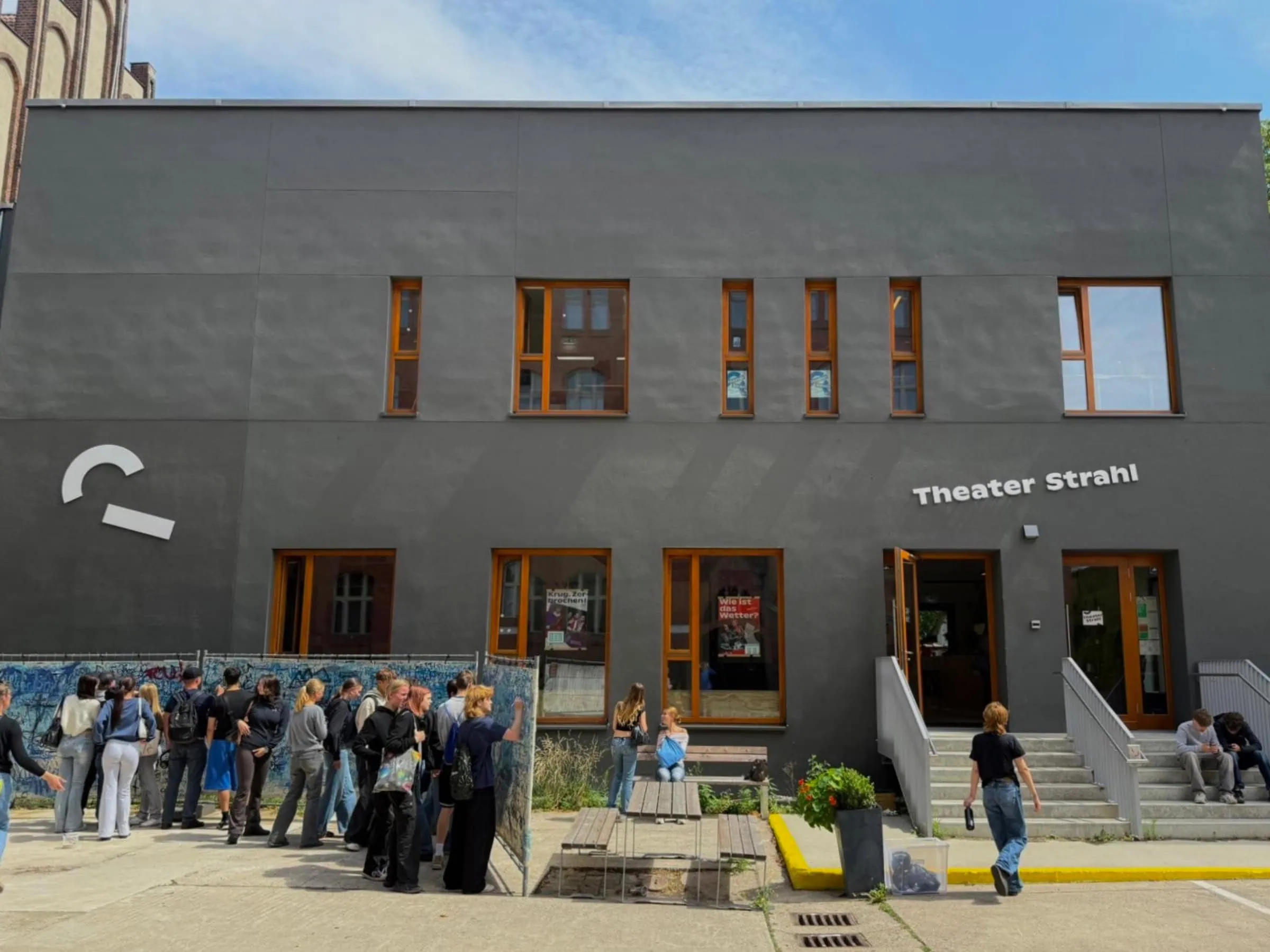 Teenie Tipps Berlin – Was Man Mit Jugendlichen In Berlin Unternehmen Kann: Theater Strahl // Himbeer 