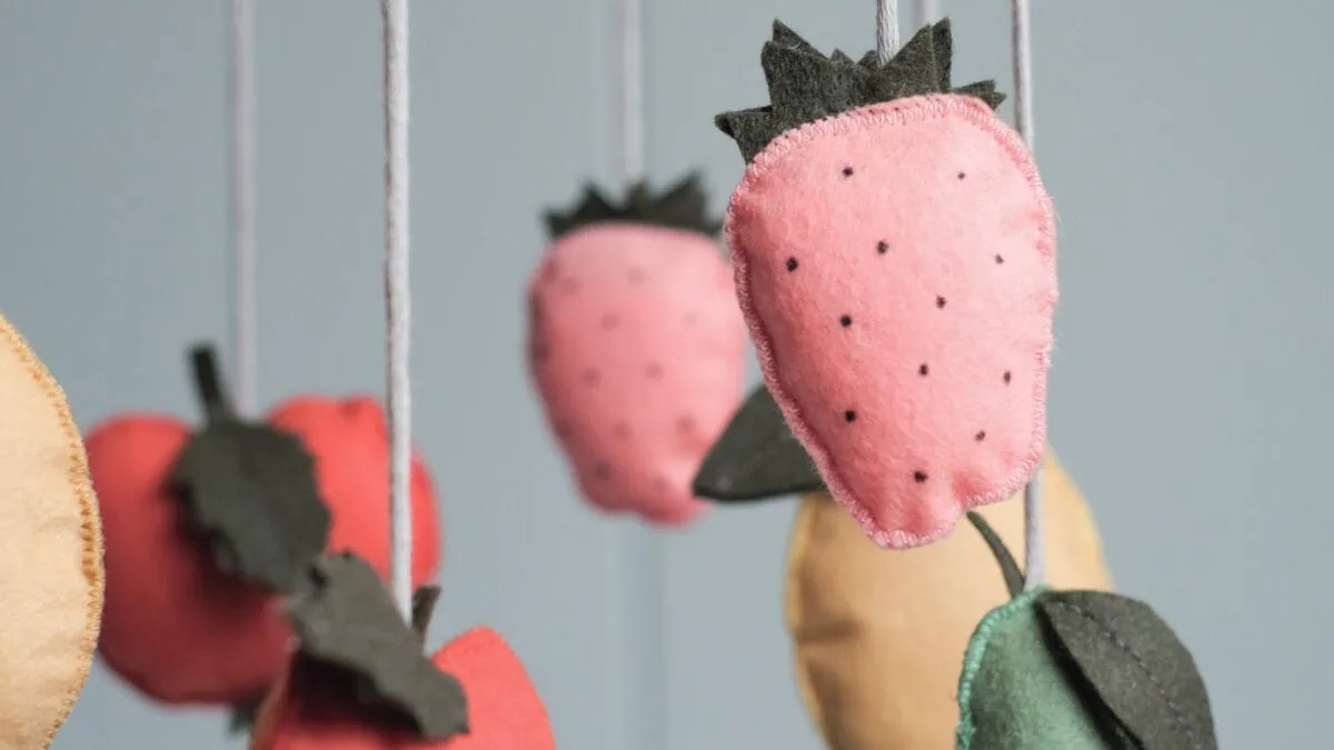 Diy: Frucht-Mobile Fürs Kinderzimmer Nähen, Nähanleitung Für Früchtemobile Aus Filz