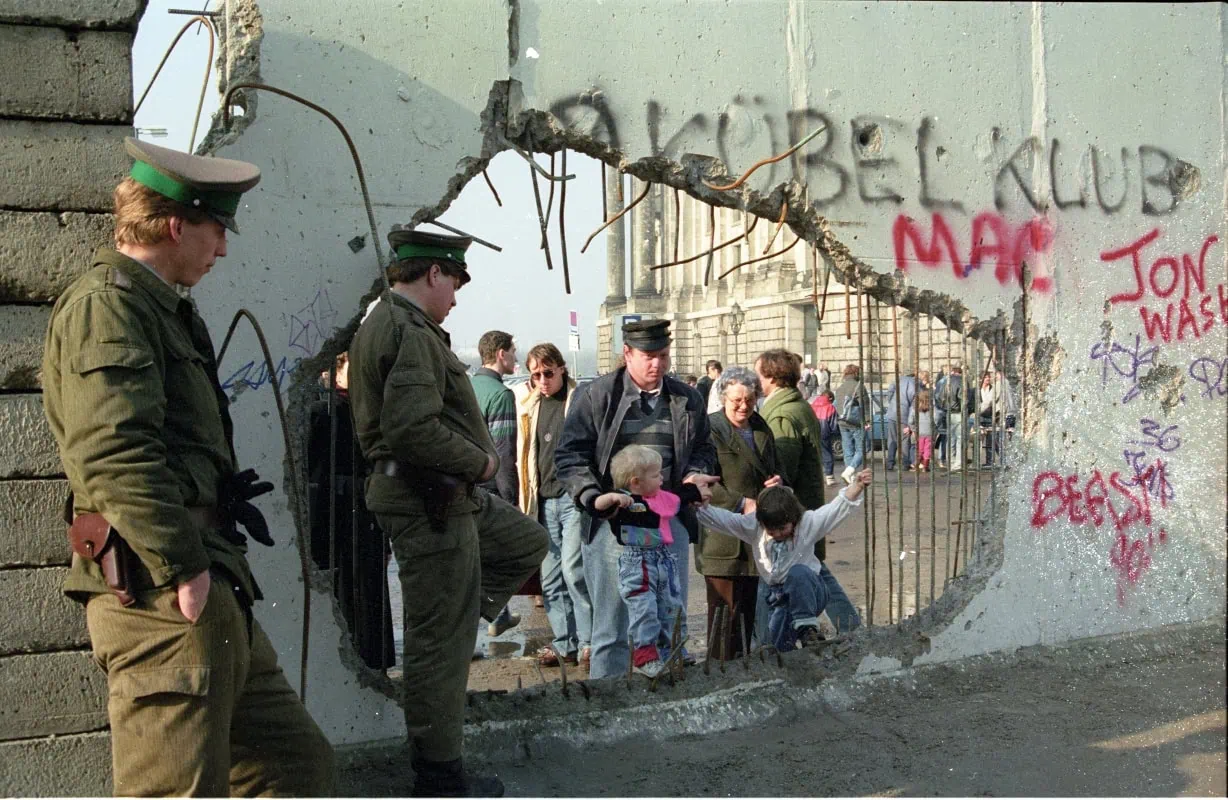 Berlin Freedom Week // Himbeer