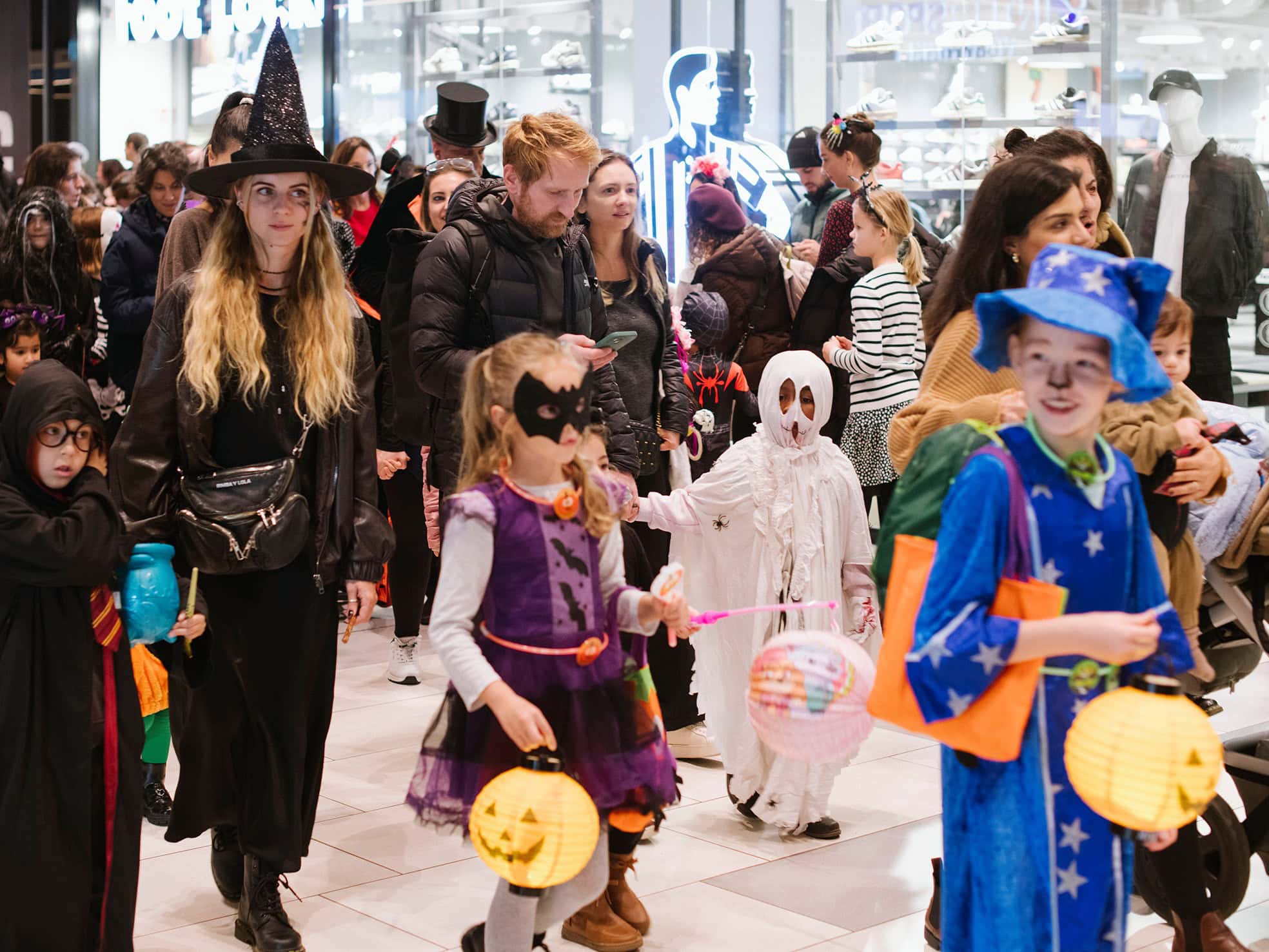 Halloween In The Playce, Trick-Or-Treat Bei Jedem Wetter // Himbeer