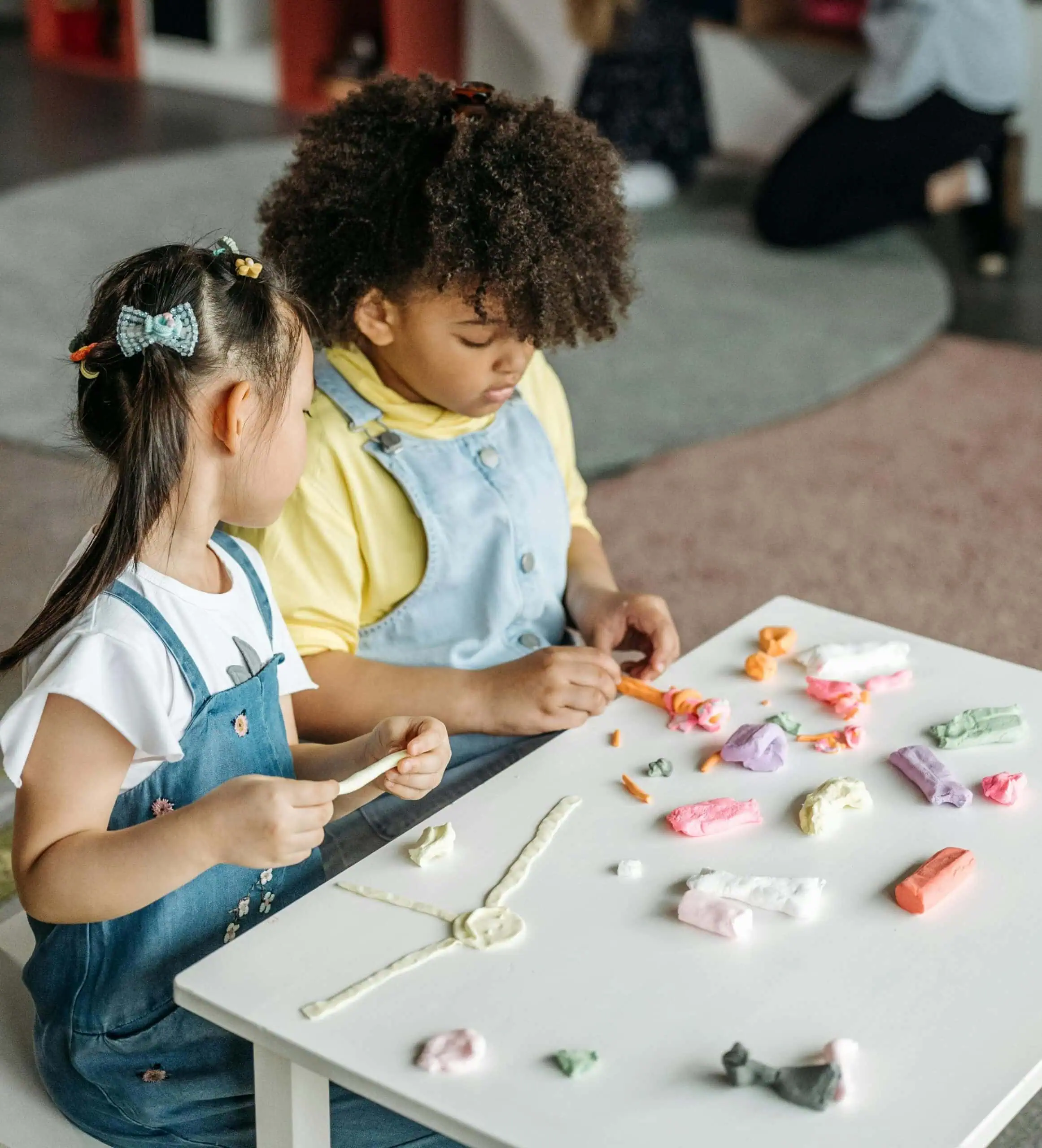 Knetgeister Auf Der Museumsinsel, Familienworkshop // Himbeer