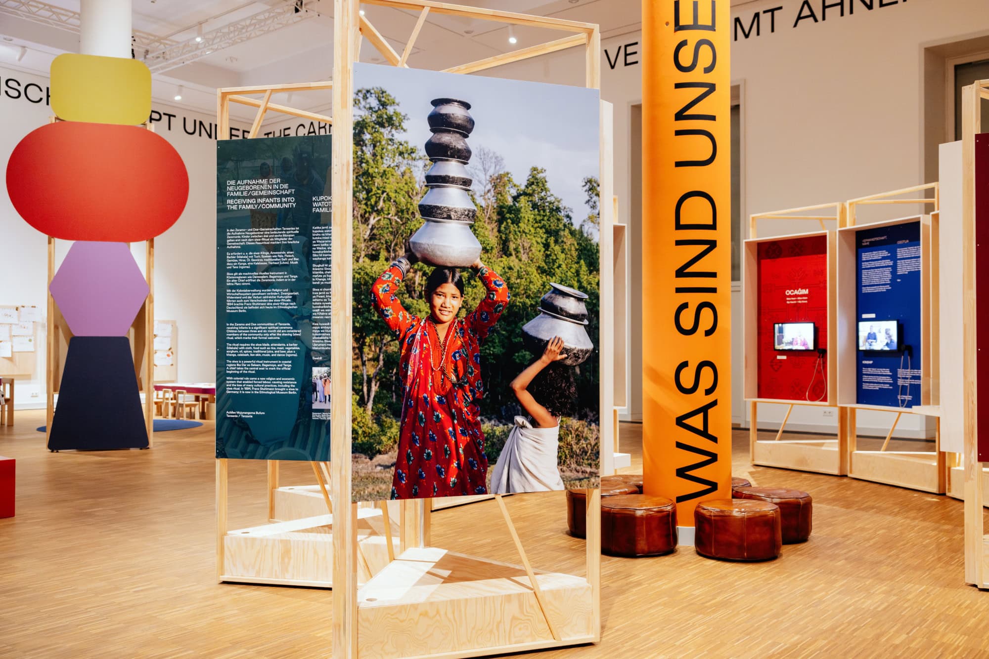 Ausstellung &Quot;Beziehungsweise Familie&Quot; Im Humboldt Forum // Himbeer