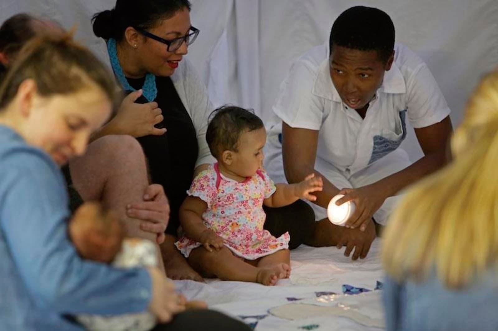 Mini-Tipps Im Dezember: Scoop: Theater Für Babys Von Koleka Putuma / Himbeer