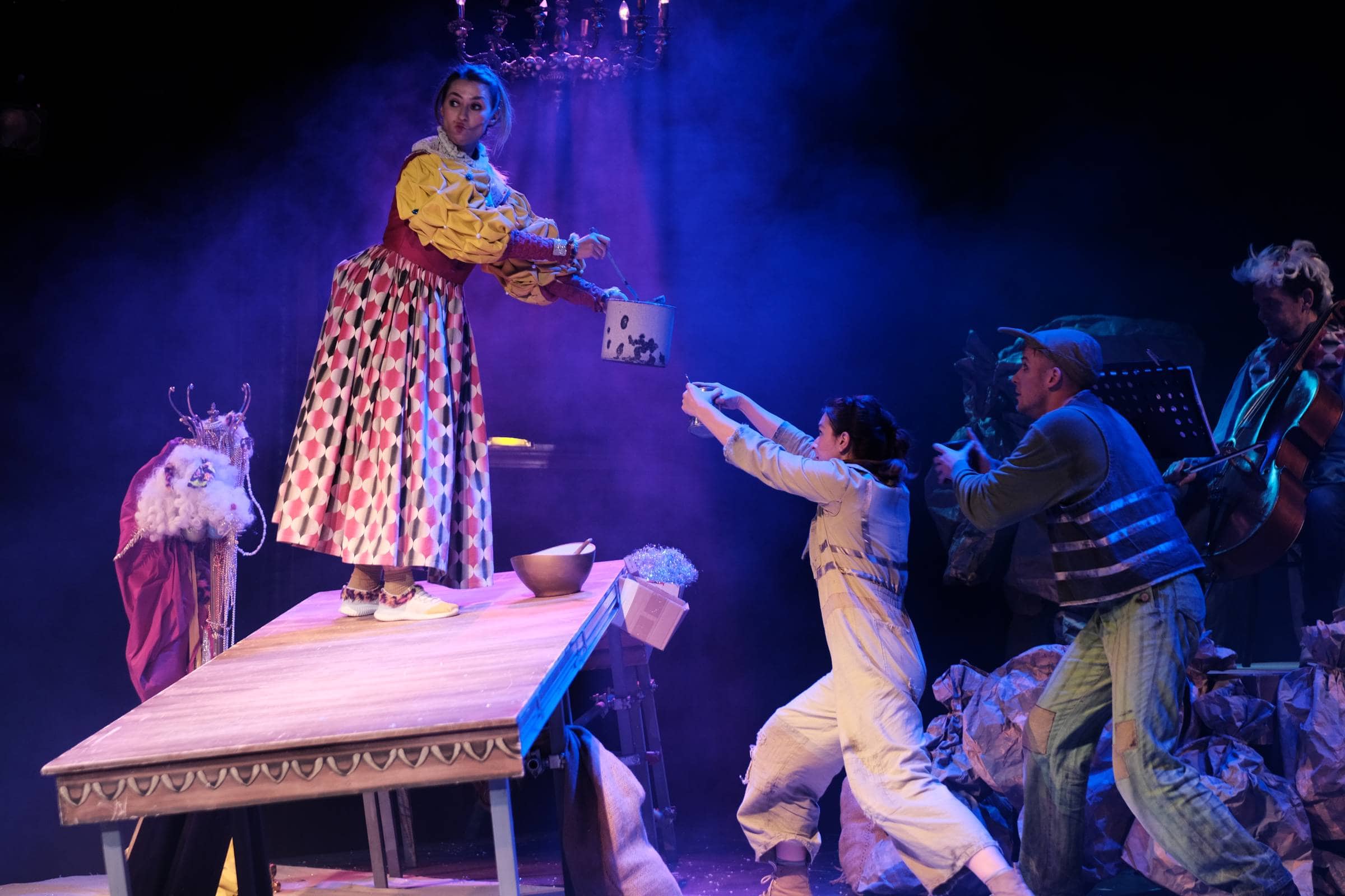 Am 4. Advent Morgens Um Vier, Theater Mit Musik Und Schauspiel // Himbeer