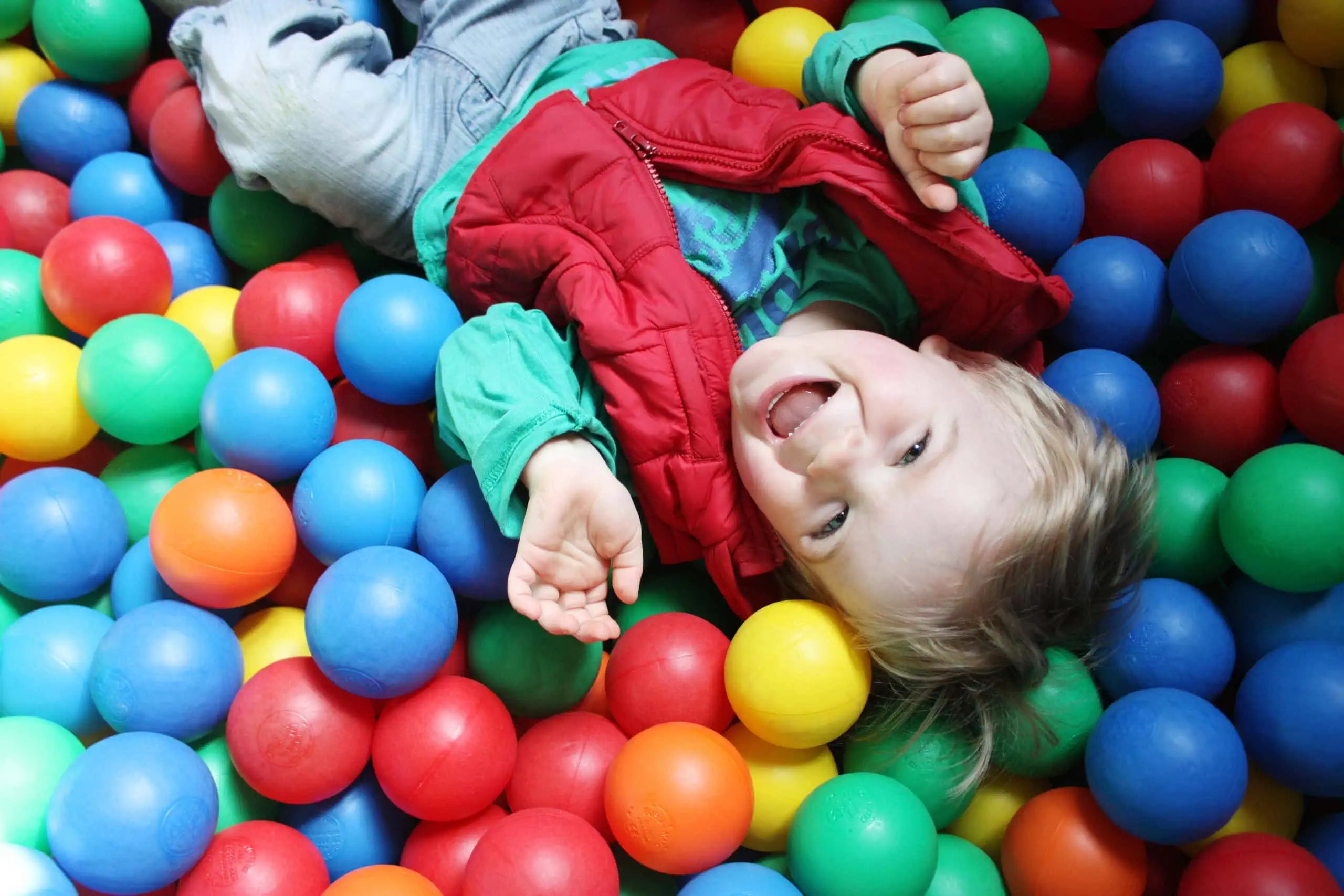 Indoorspielplätze: Abenteuer Bällebad In Berlin // Himbeer