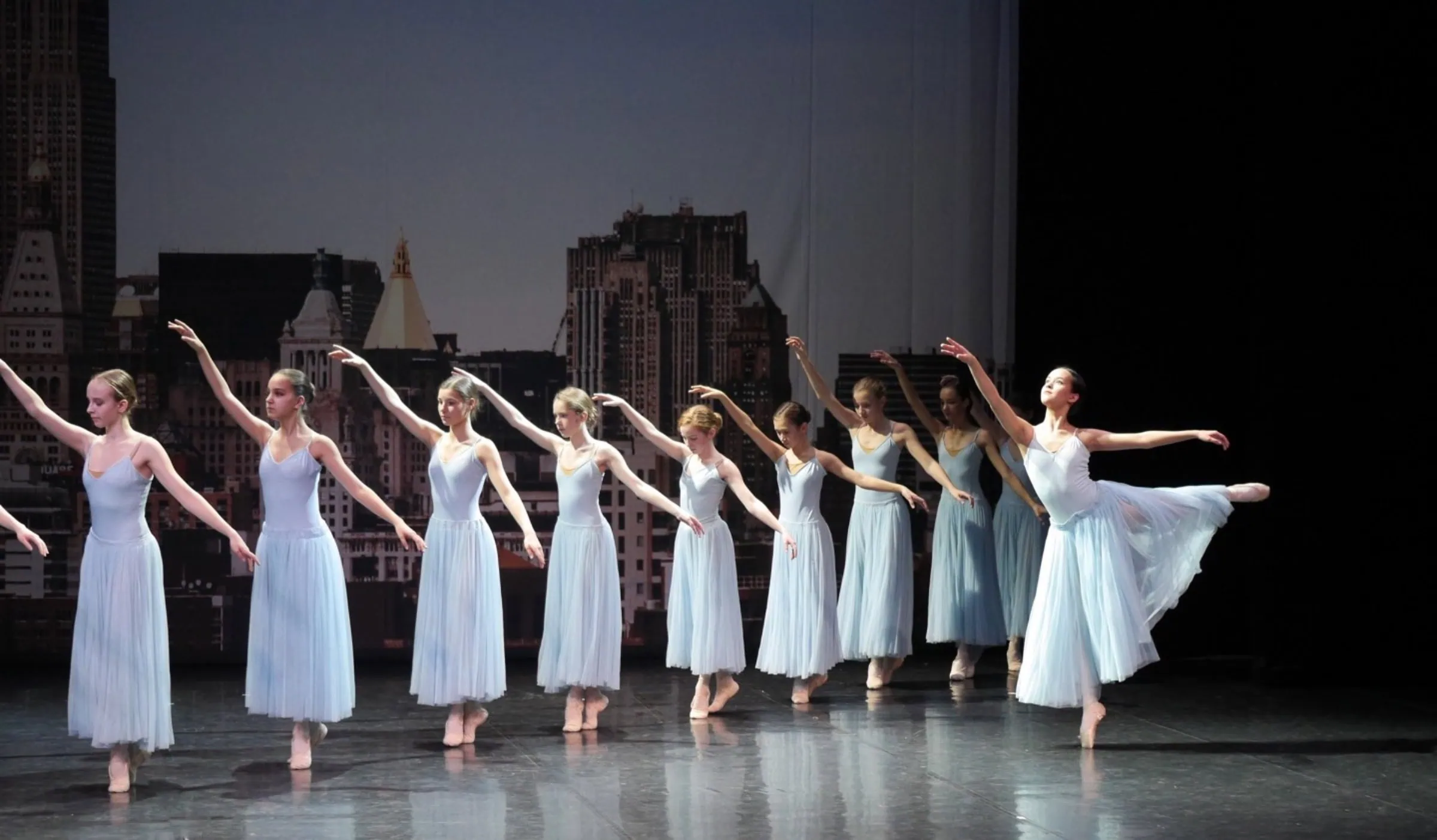 Mini-Tipps Im Januar: Die Kinder Ballett Kompanie Berlin Zeigt Den Nussknacker Im Fez Berlin // Himbeer