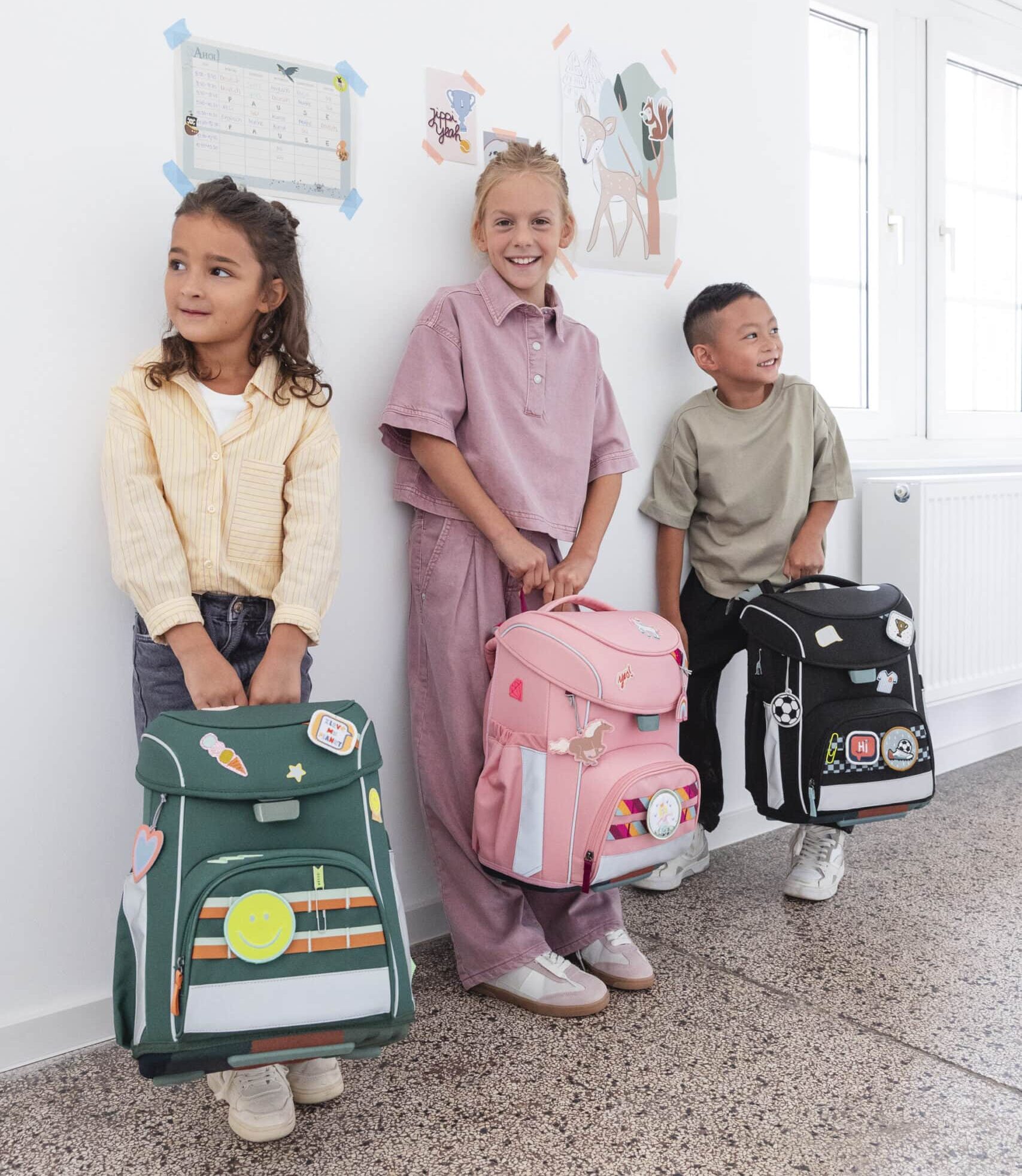 Ergonomisches Schulranzen Set UNIQUE Slim von LÄSSIG // HIMBEER Adventskalender 2025