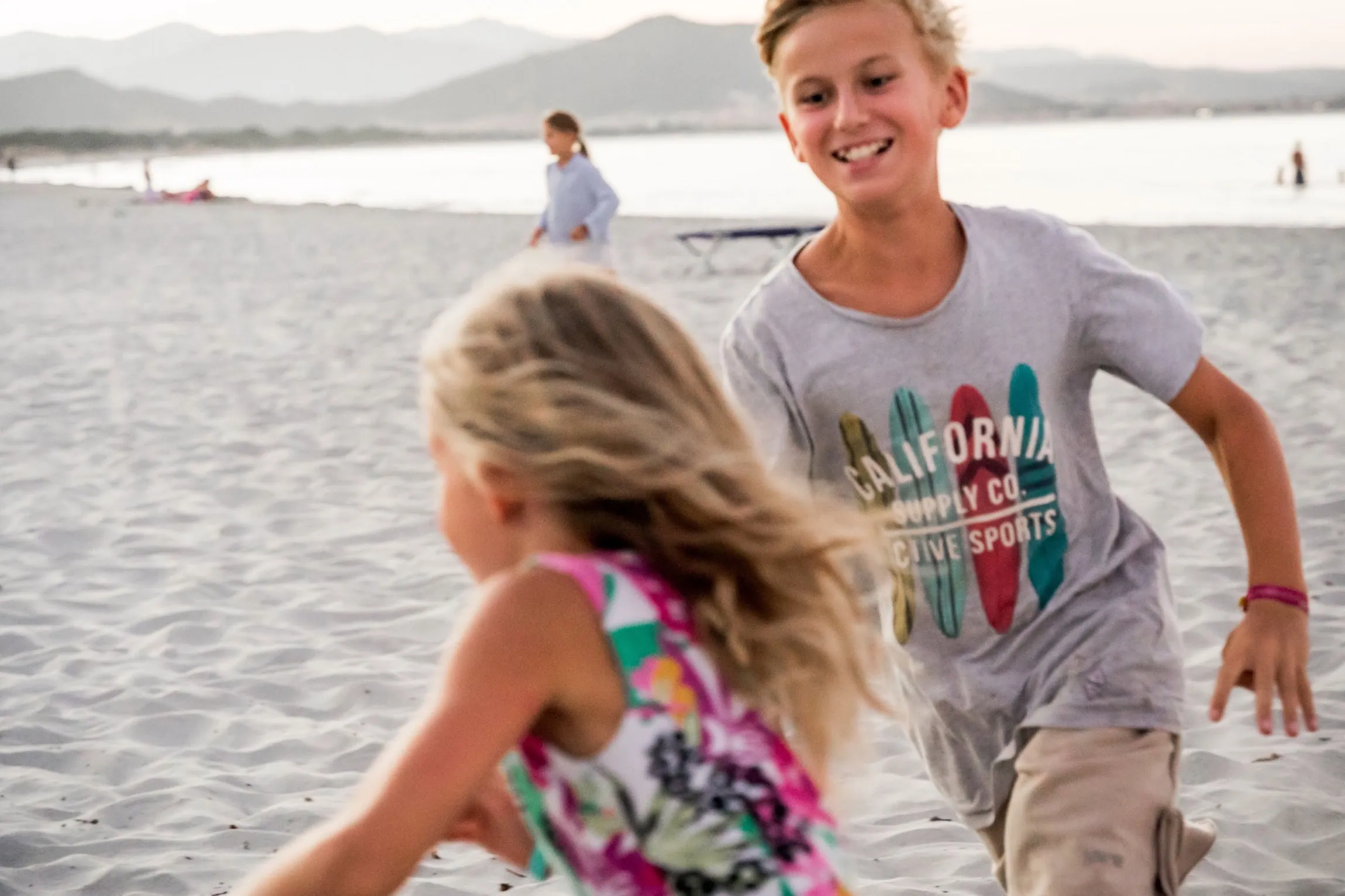 Vamos Familienreisen Reisegutscheine // Himbeer 2026