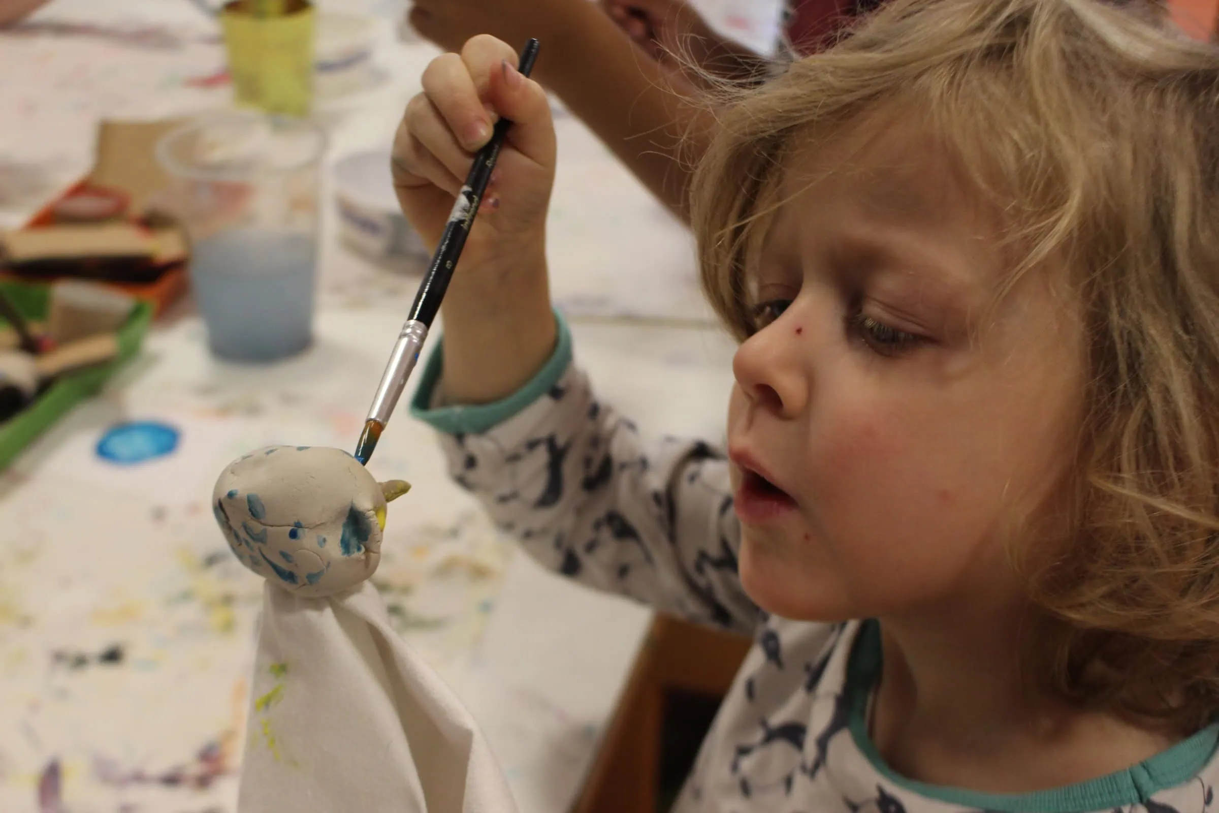 Mitmach-Ausstellung Mit Kinderkunst In Friedrichshain // Himbeer