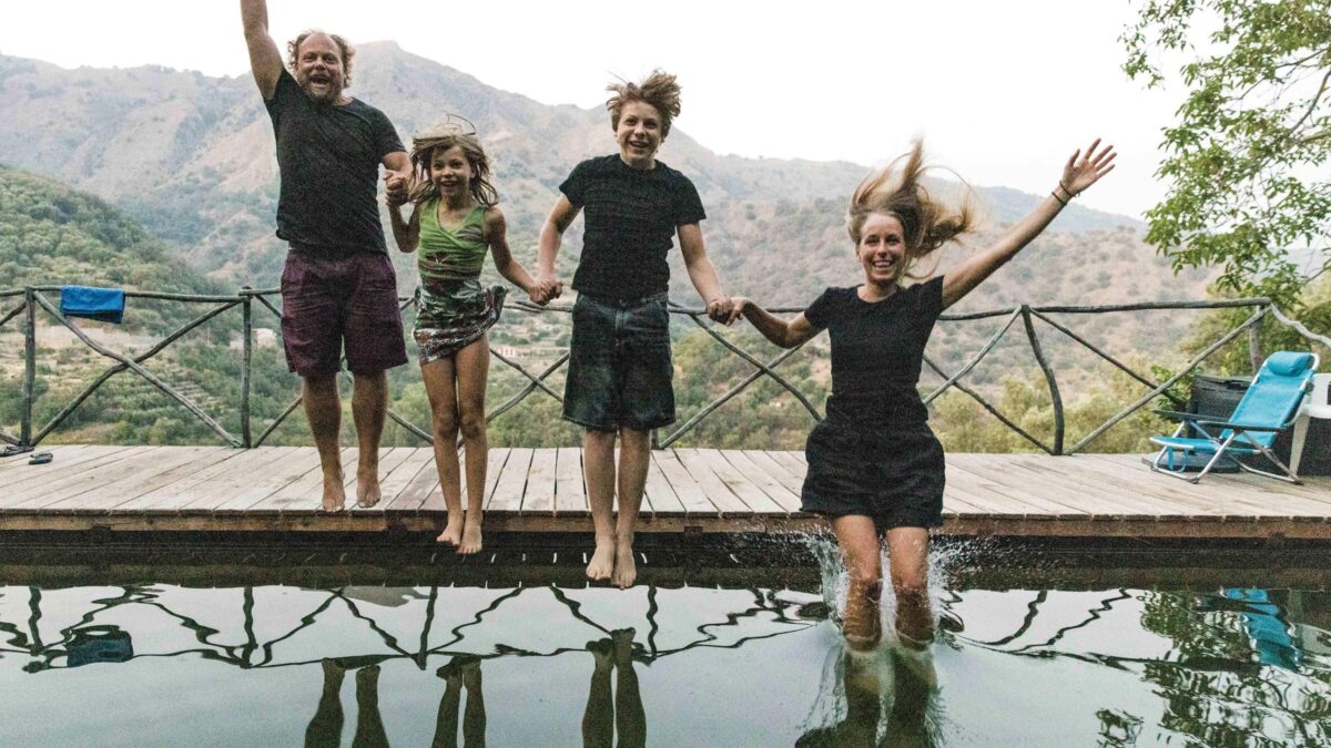 Willkommen Im Neuen Leben – Eine Familie Erzählt Vom Auswandern Nach Sizilien – Himbeer Titetgeschichte