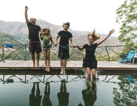 Willkommen Im Neuen Leben – Eine Familie Erzählt Vom Auswandern Nach Sizilien – Himbeer Titetgeschichte