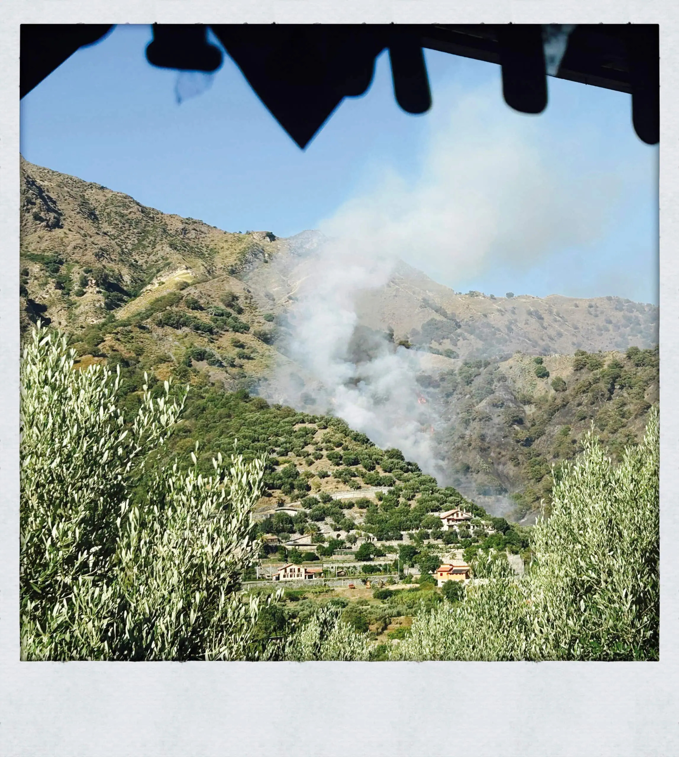 Willkommen Im Neuen Leben – Eine Familie Erzählt Vom Auswandern Nach Sizilien – Himbeer Titetgeschichte