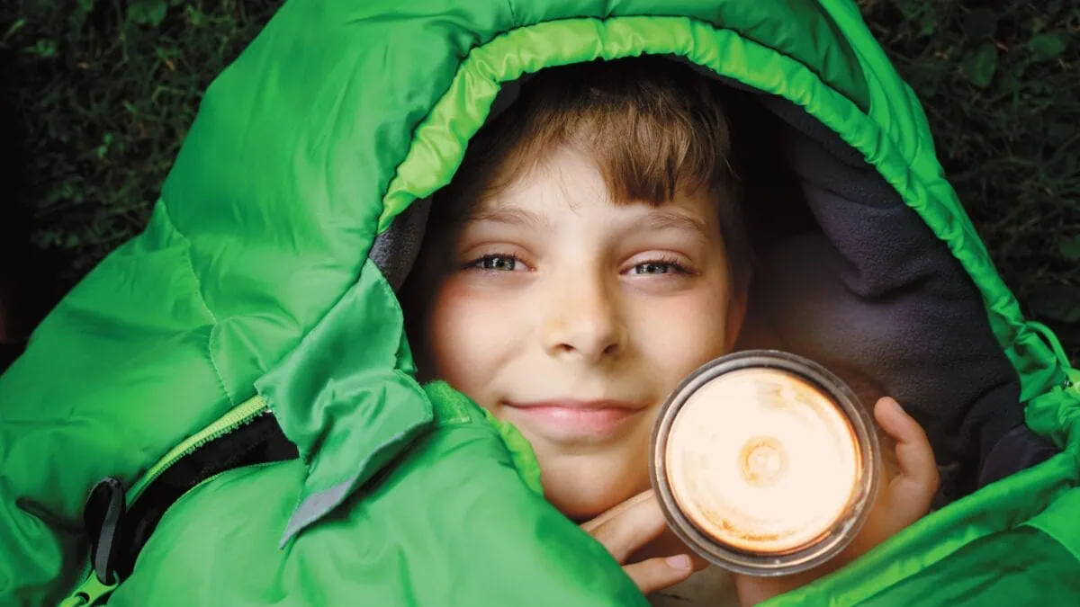 Himbeer Magazin Februar-März 2026 Mit Titelstory „Willkommen Im Neuen Leben“ Über Das Auswandern Einer Familie Nach Sizilien, Einen Special Rund Ums Reisen Mit Kindern Und Vielen Kultur- Und Freizeittipps Für Berlin Mit Kindern