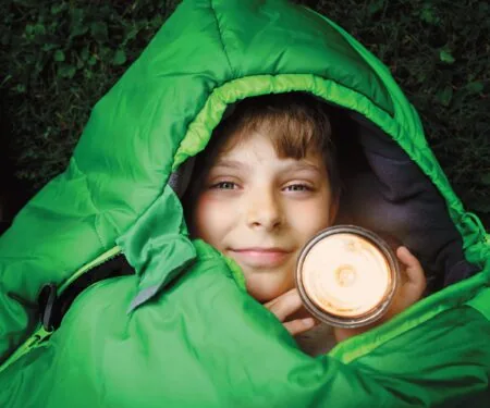 Himbeer Magazin Februar-März 2026 Mit Titelstory „Willkommen Im Neuen Leben“ Über Das Auswandern Einer Familie Nach Sizilien, Einen Special Rund Ums Reisen Mit Kindern Und Vielen Kultur- Und Freizeittipps Für Berlin Mit Kindern