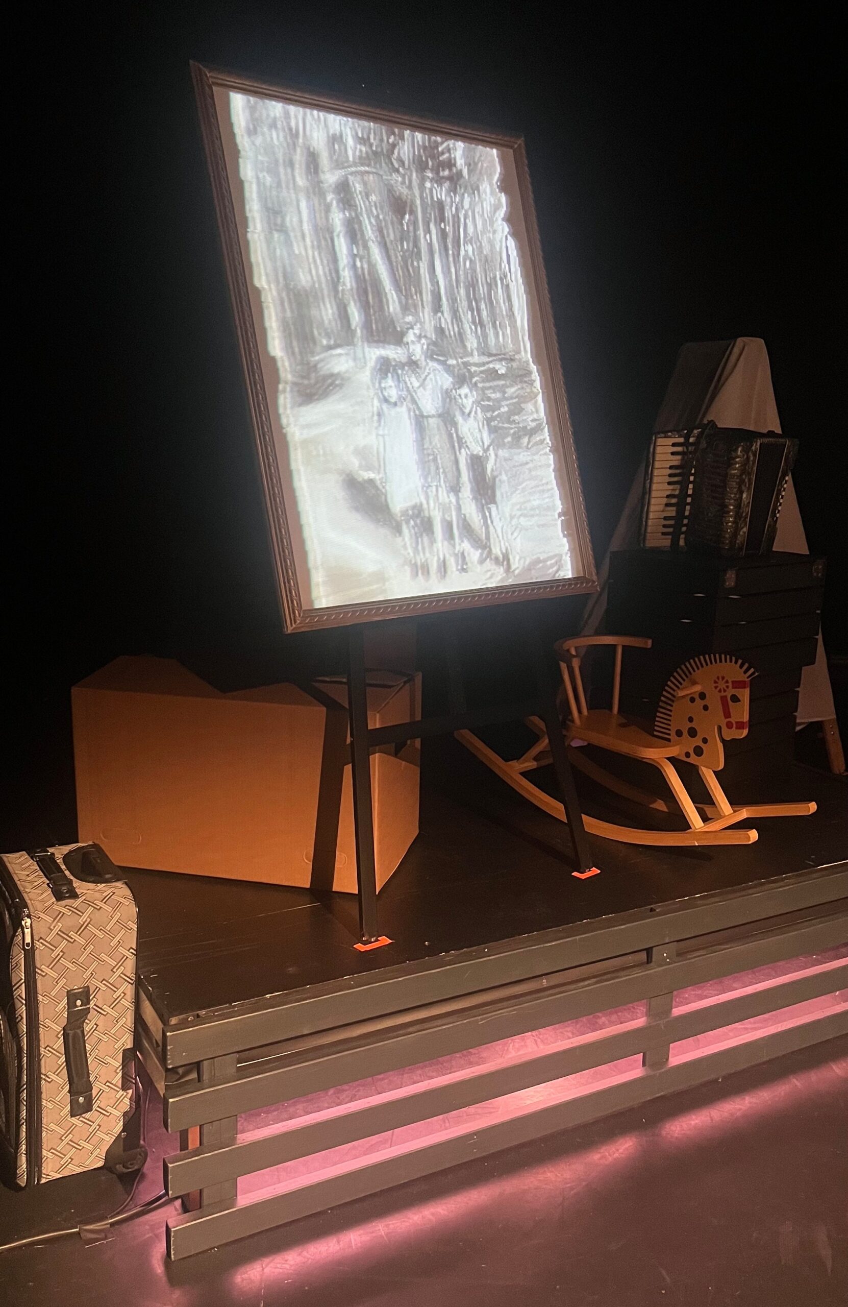 Welche Farbe Hat Erinnerung Im Theater Strahl, Für Jugendliche // Himbeer