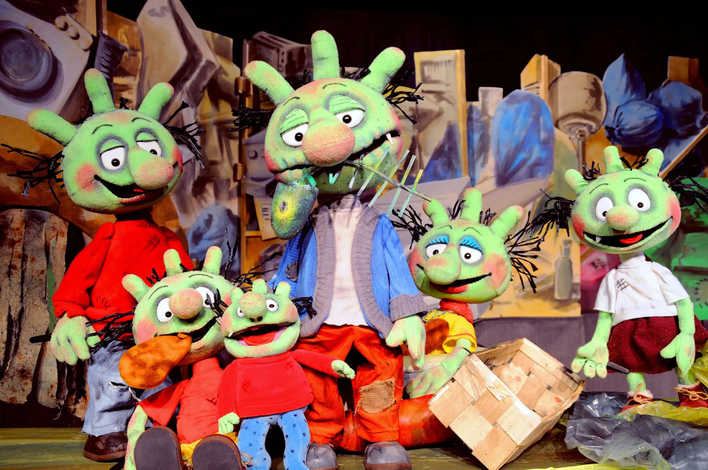 Die Olchis Und Der Geist Der Blauen Berge Der Kammerpuppenspiele Bieldefeld // Himbeer