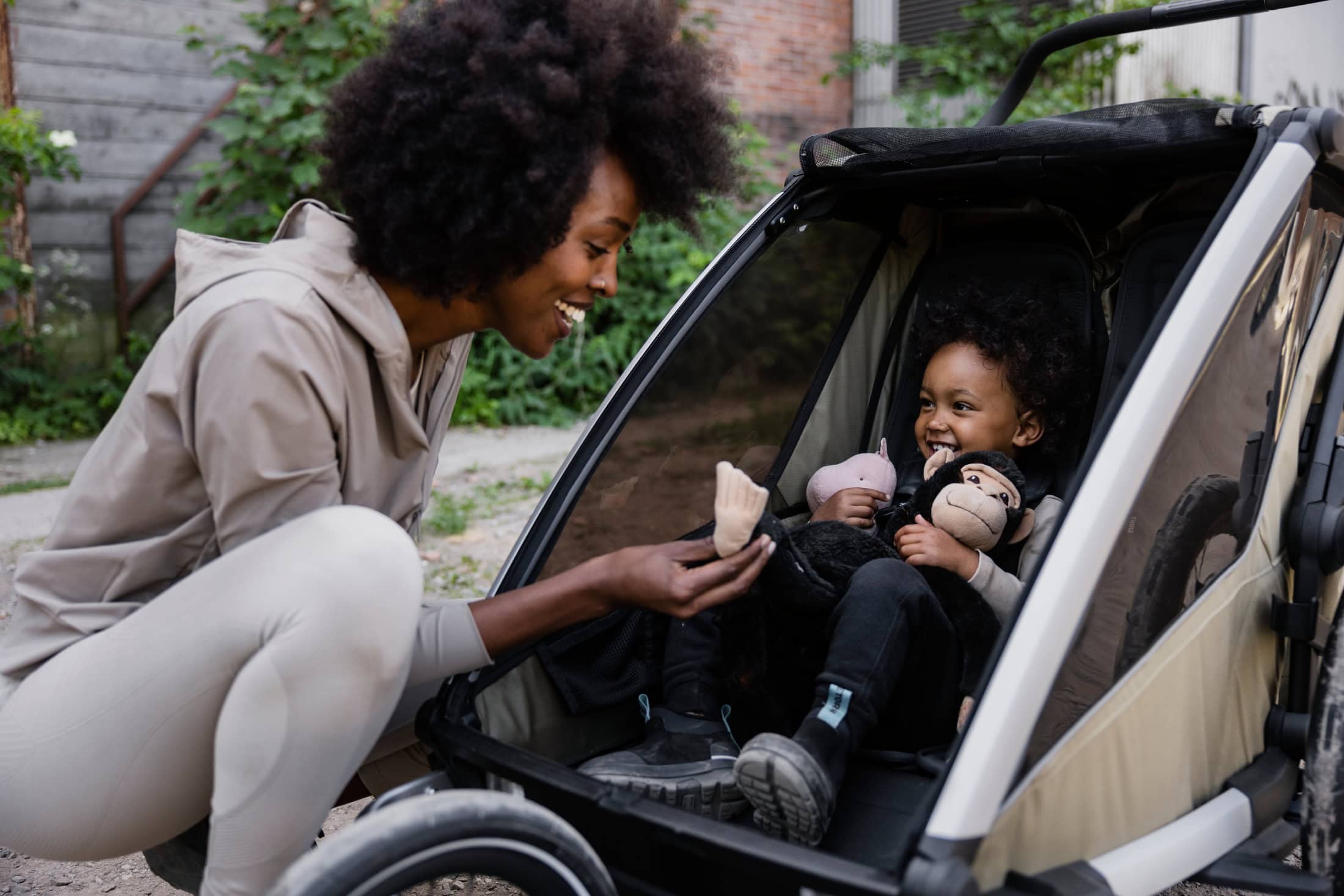 Thule Chariot Fahrradanhänger Für Kinder // Himbeer
