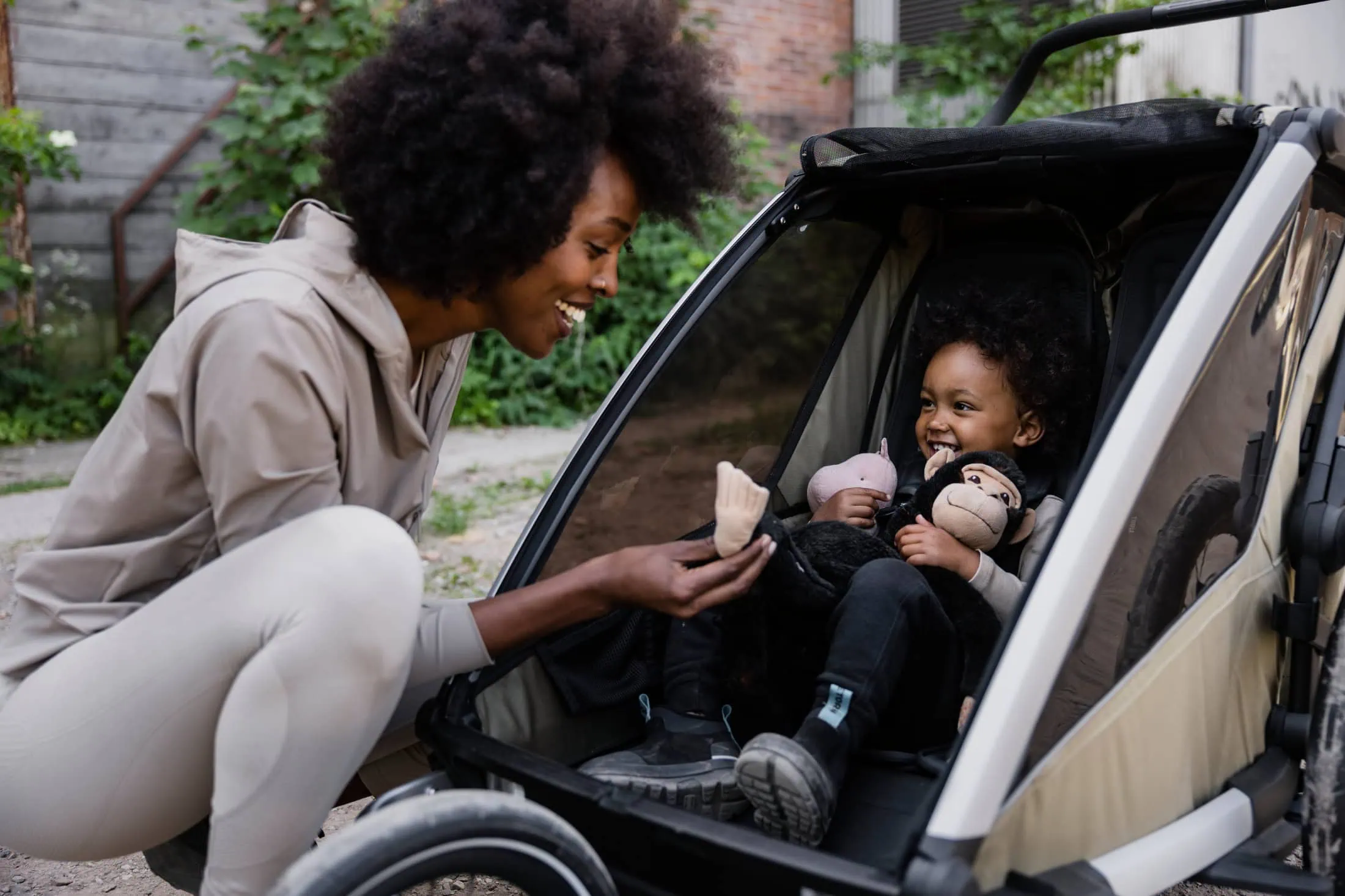 Thule Chariot Fahrradanhänger Für Kinder // Himbeer