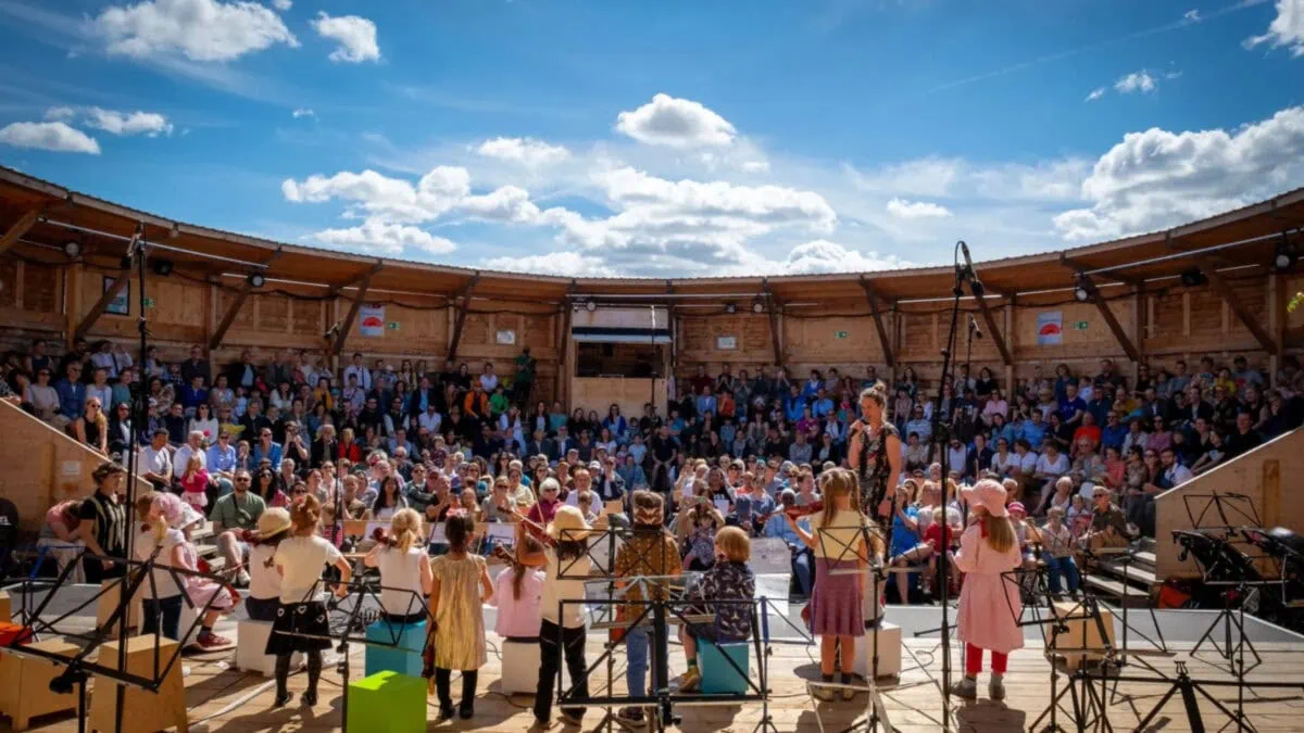 Kinderphilharmonie Im Luftschloss Tempelhofer Feld // Himbeer