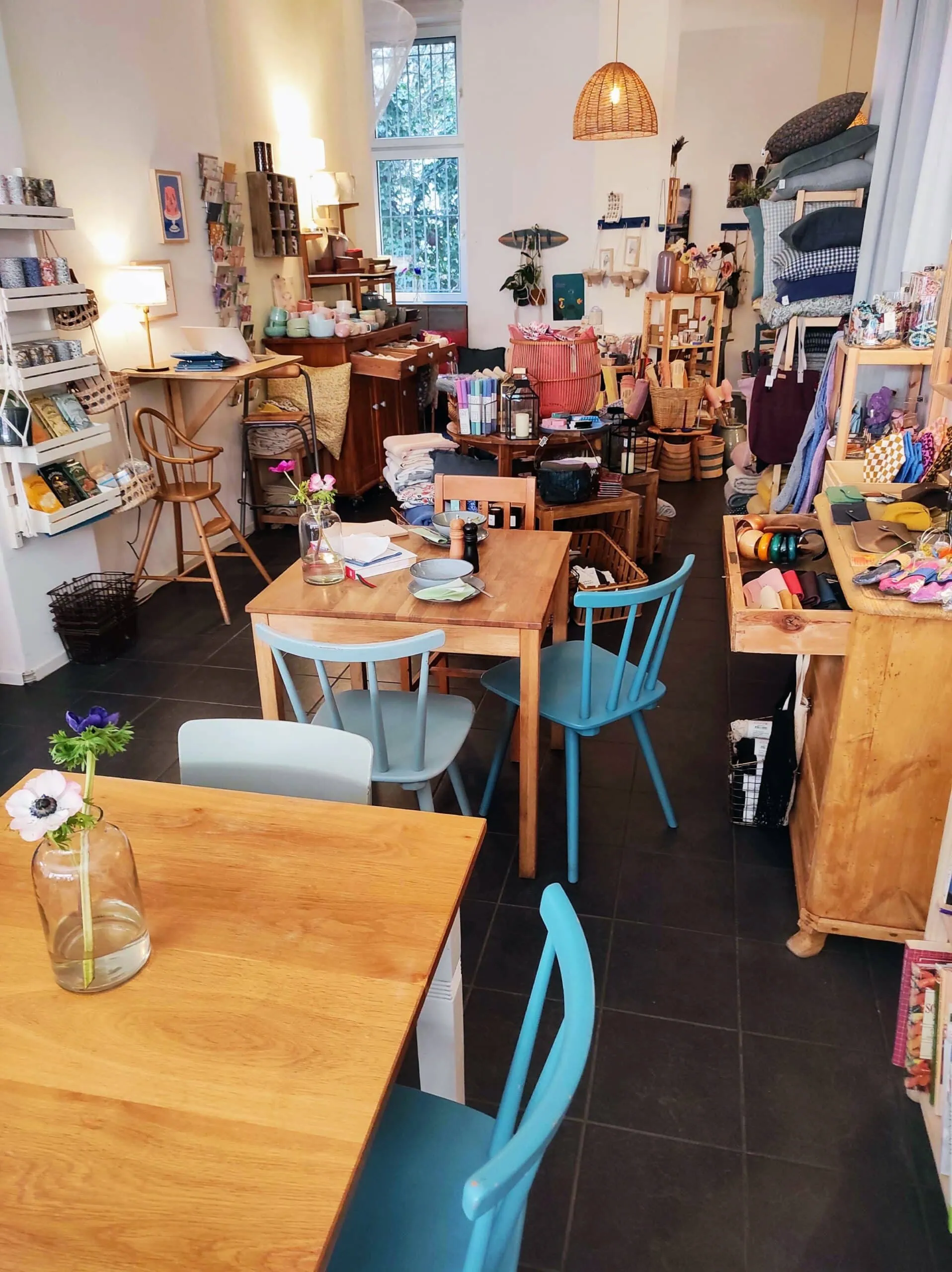 Vorlesereihe Für Kinder Im Bolinas Kaffee Und Laden // Himbeer