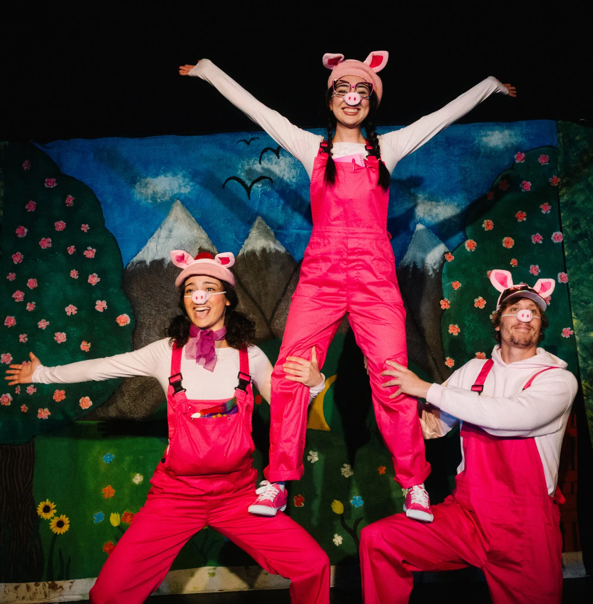 Mitspieltheater Die 3 Kleinen Schweinchen Vom Galli Theater // Himbeer