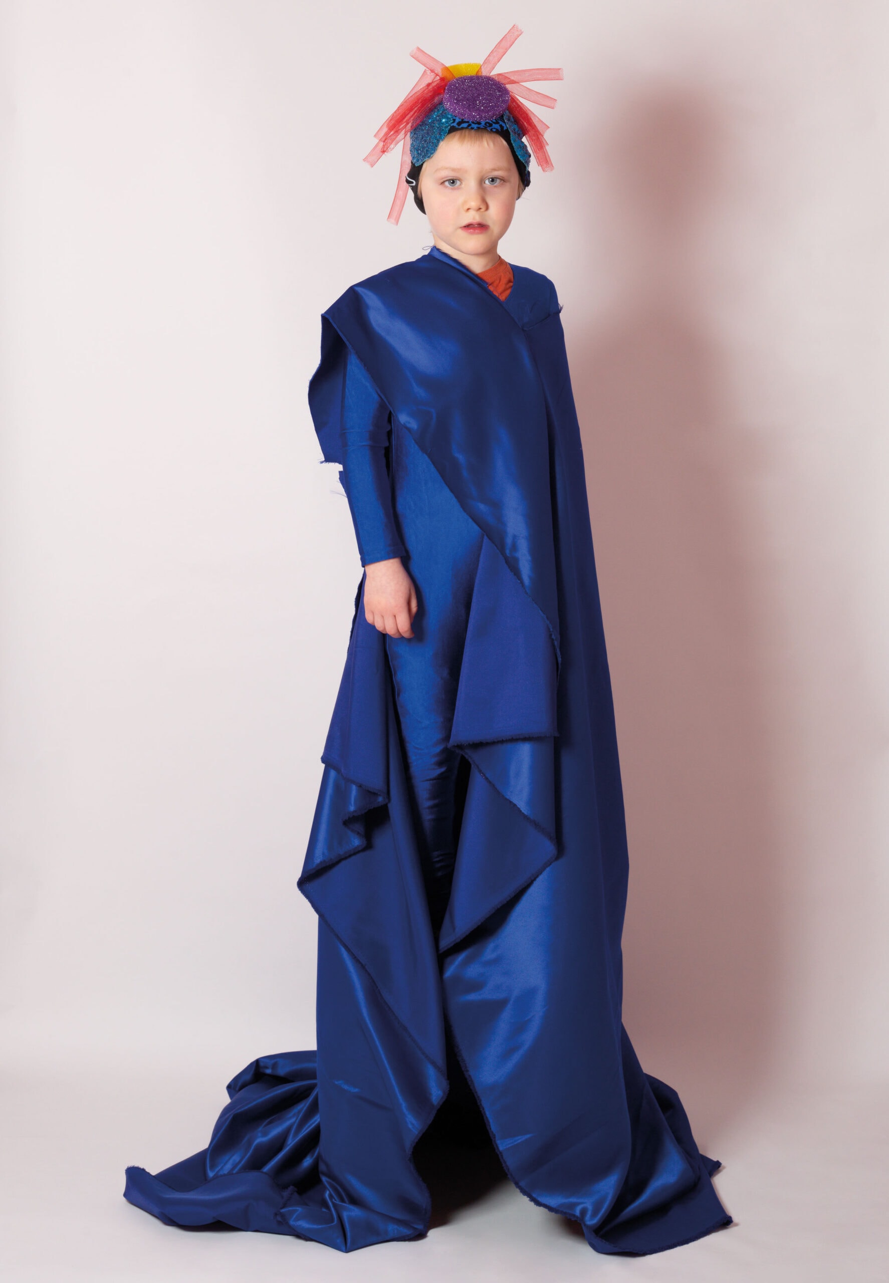 Vielfalt im Kopf – gendersensible Pädagogik in der Kita. Titelstory im HIMBEER Magazin April-Mai 2026