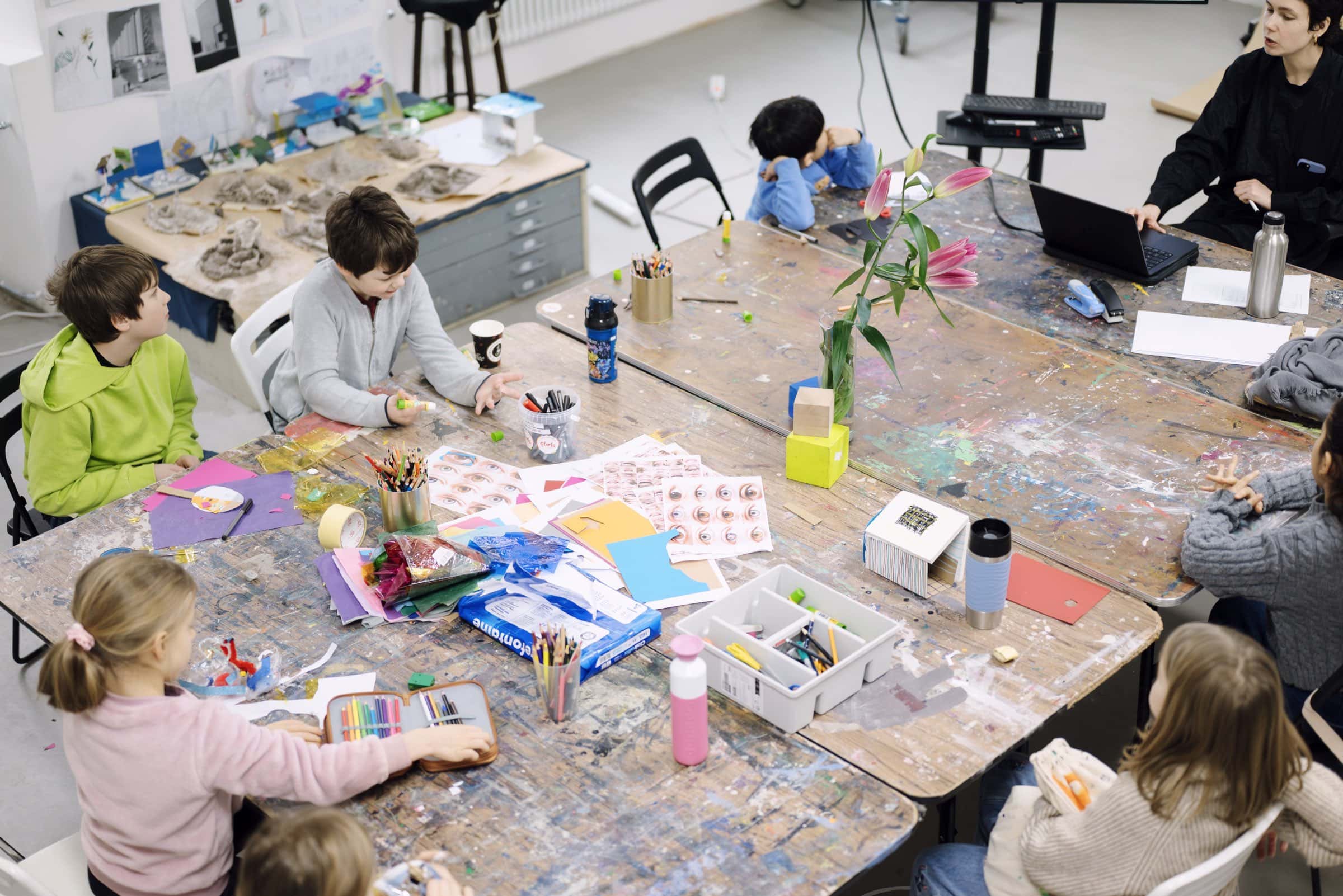 Top Anbieter:innen Für Kreative Ferienkurse In Berlin: Clavis Schule Für Kunst Und Wissenschaft // Himbeer