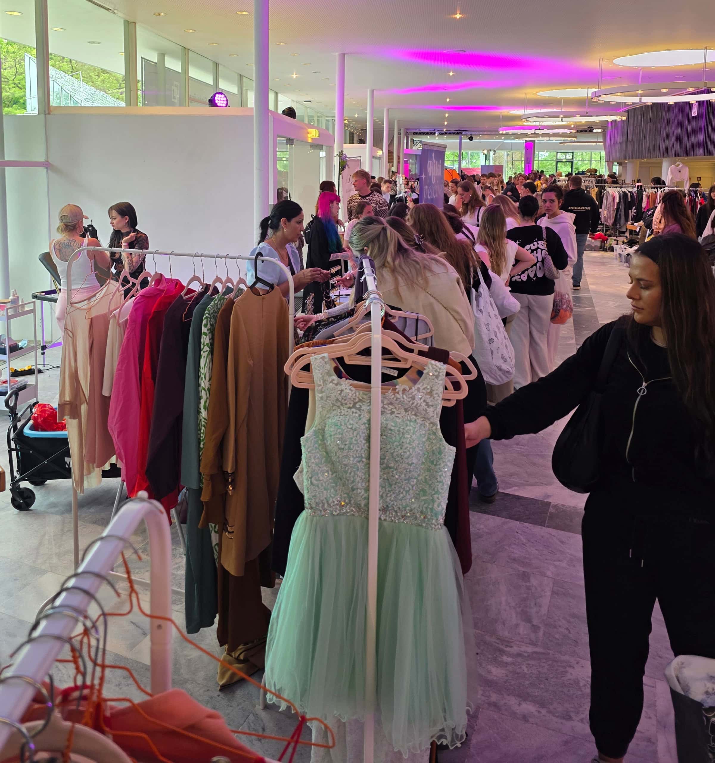 Mädelsmarkt Und Fashionmarkt Im Cank Berlin // Himbeer