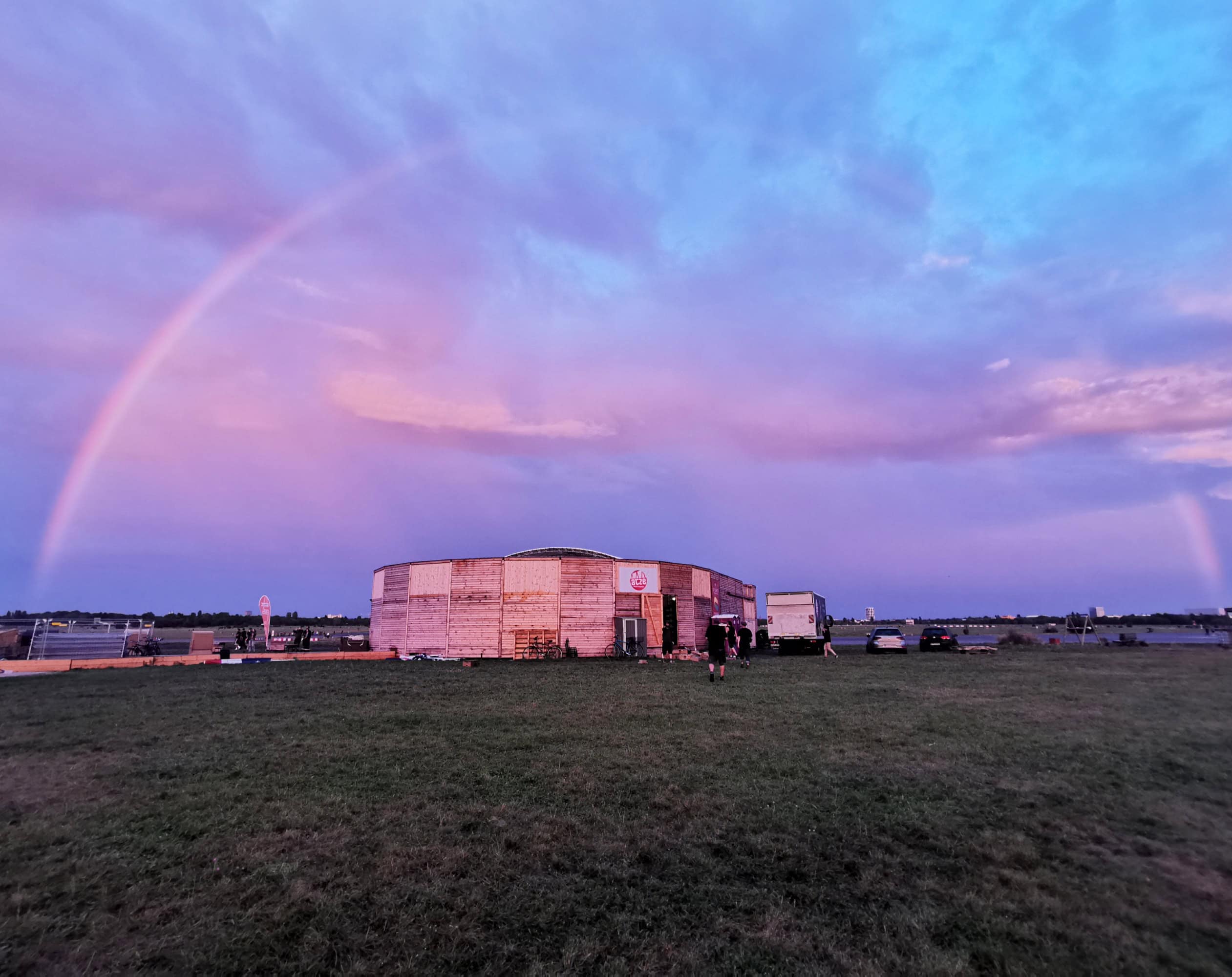 Vorhang Auf Im Luftschloss, Saisonstart Auf Dem Tempelhofer Feld // Himbeer