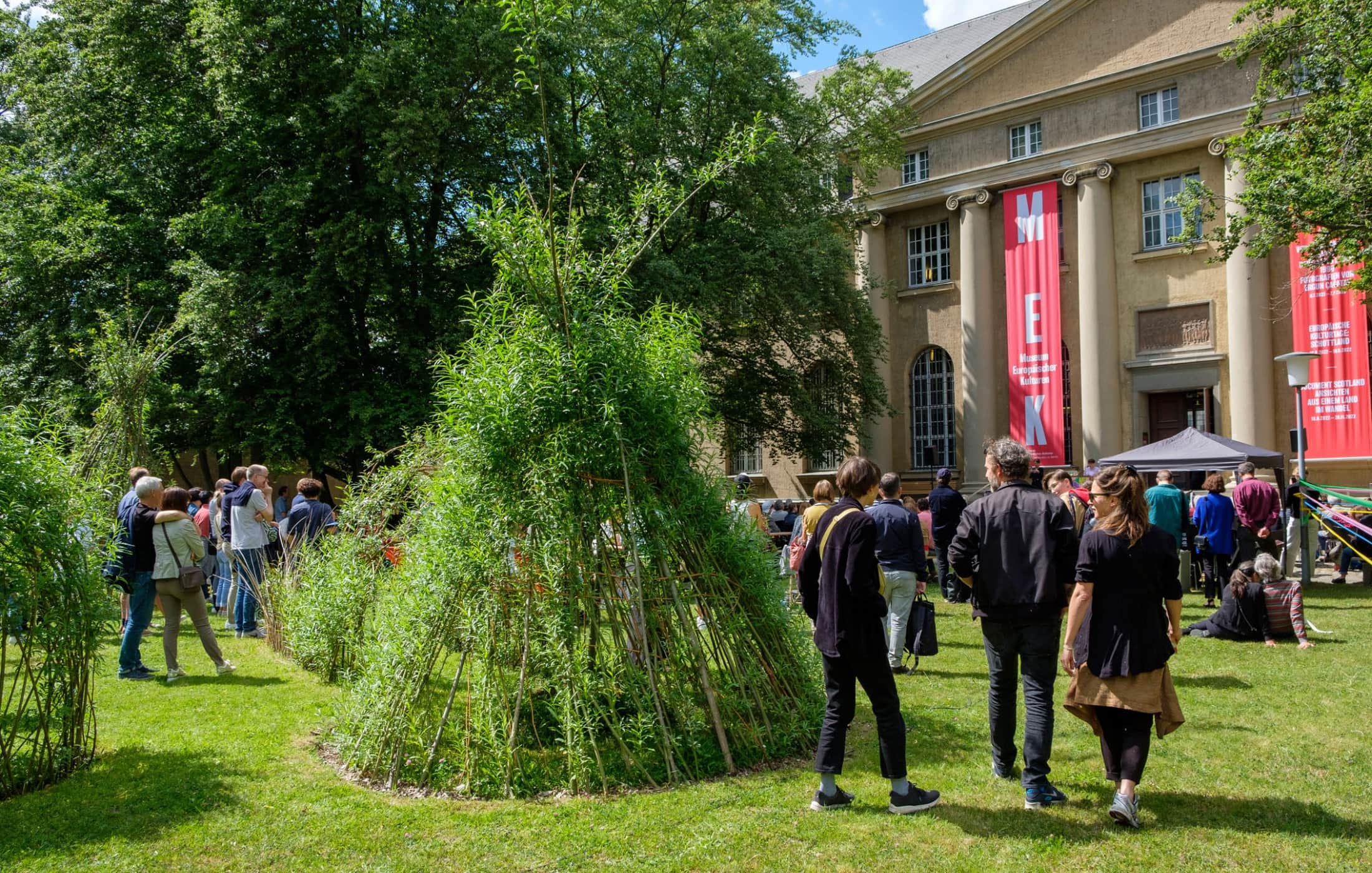 Ein Flecht-Fest Für Alle Im Museum Europäischer Kulturen, Kw 20 // Himbeer