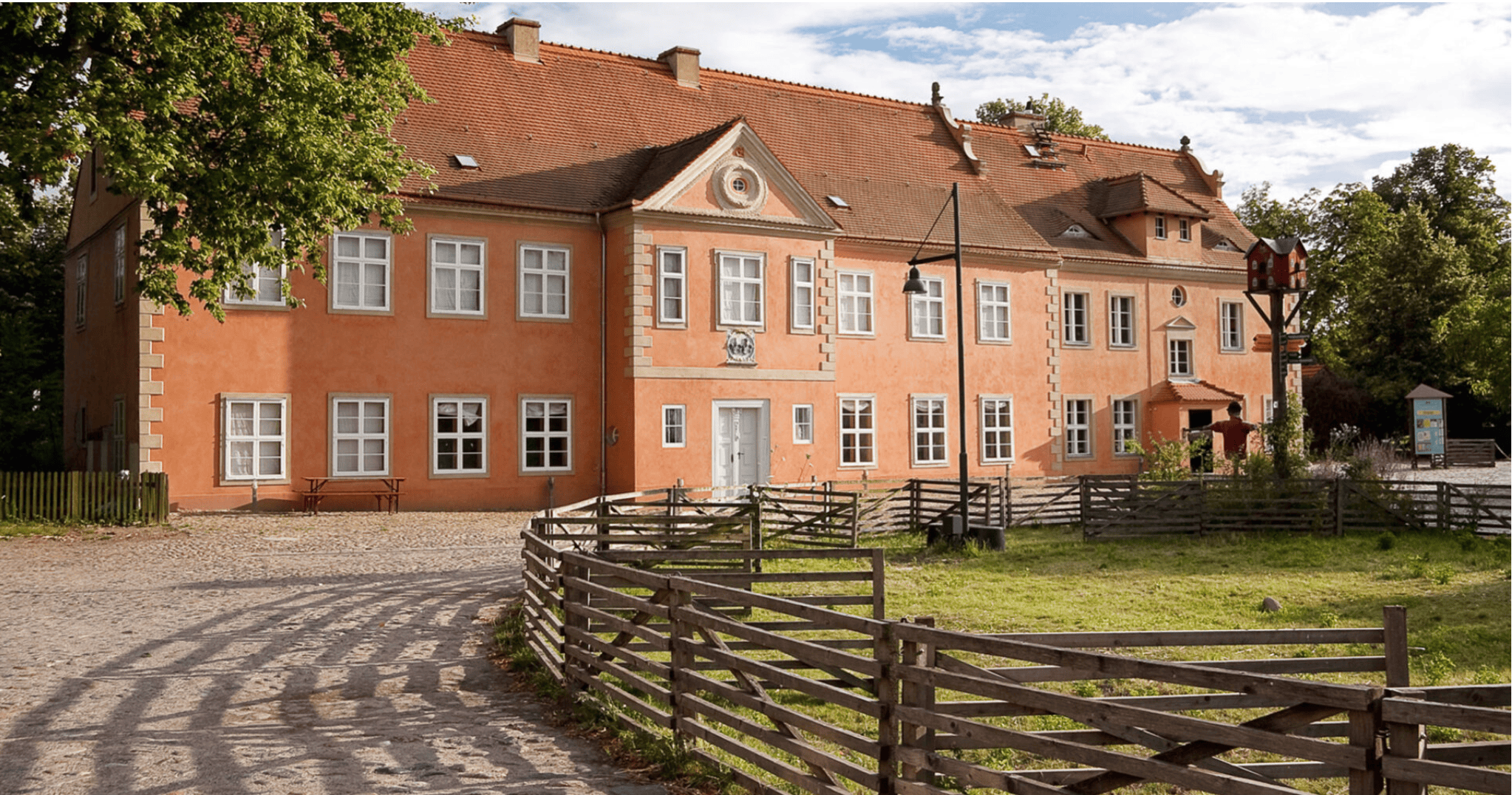 Kinderfest Rund Um Das Herrenhaus Domäne Dahlem // Himbeer