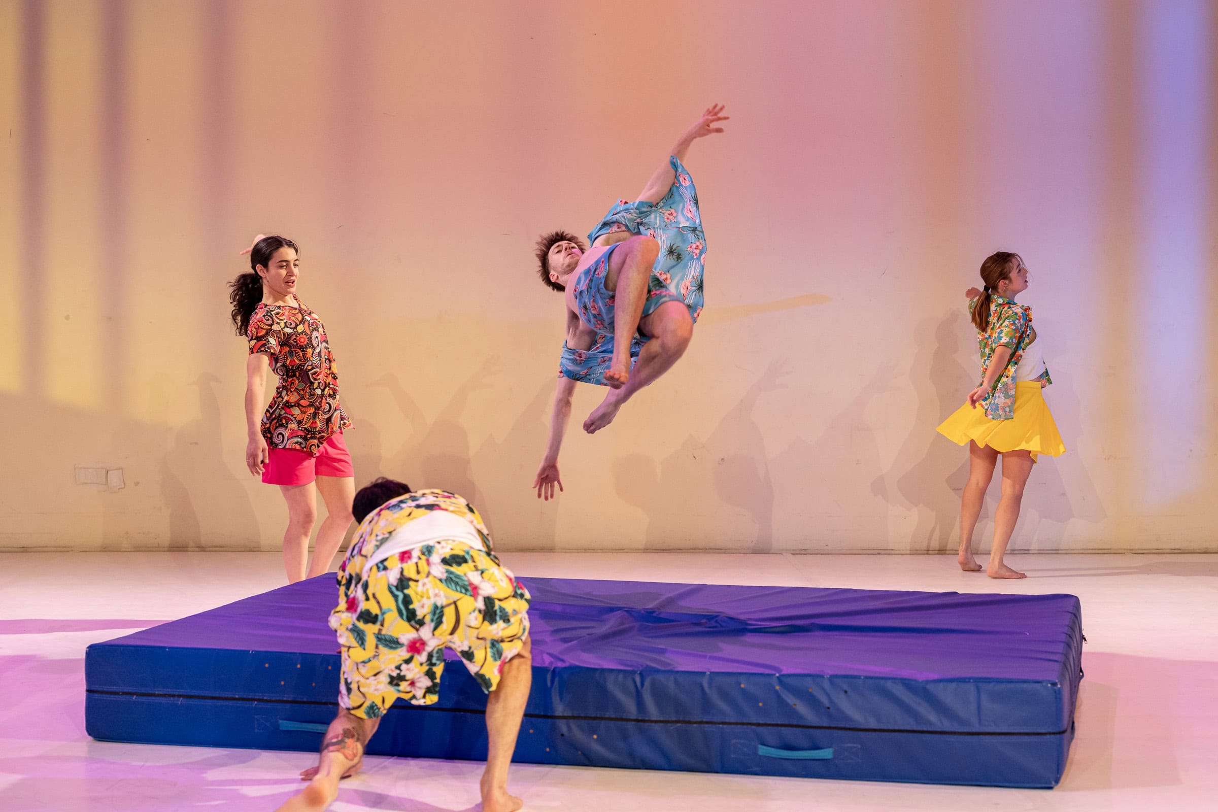 Familienfreundliche Tanztheateraufführung „Ab Auf Die Matte!“ // Himbeer