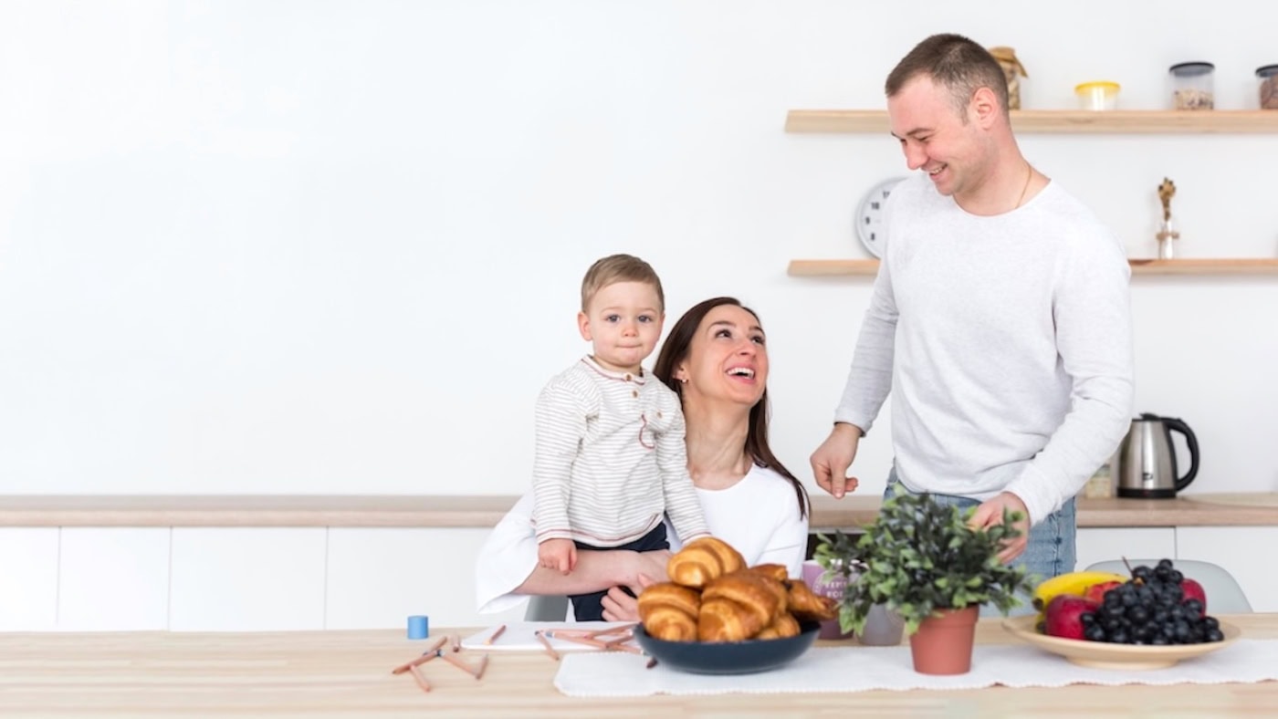 Haushaltsreinigung Für Familien: So Finden Eltern Die Richtige Unterstützung Mit Helpling // Himbeer