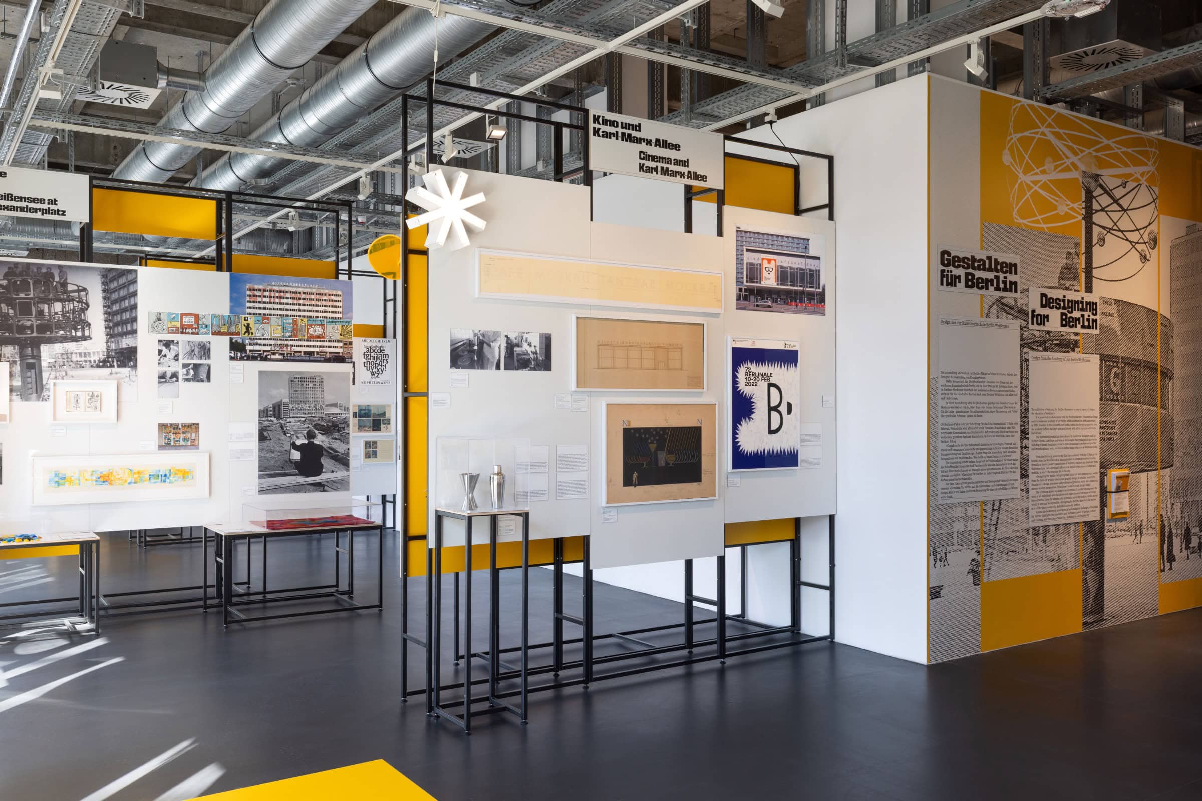 Gestaltungsexperimente Auf Papier Im Werkbundarchiv, Museum Der Dinge // Himbeer