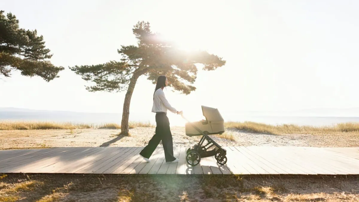 Thule Charm 2 In 1 Kinderwagen Gewinnspiel //Himbeer