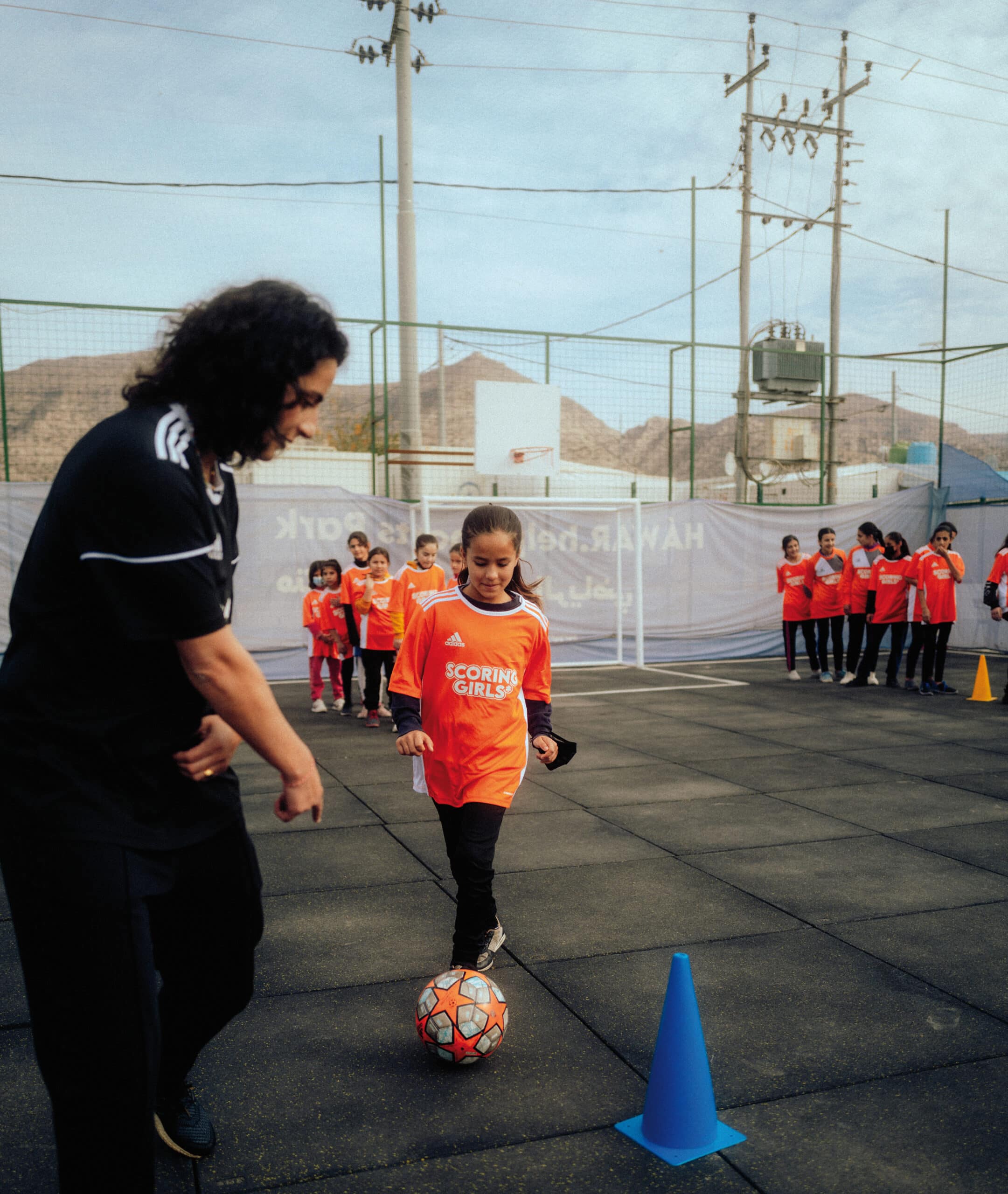 Himbeer Titelgeschichte: Integration Und Teilhabe Von Kindern Und Jugendlichen – Tugba Tekkal Und Die Scoring Girls